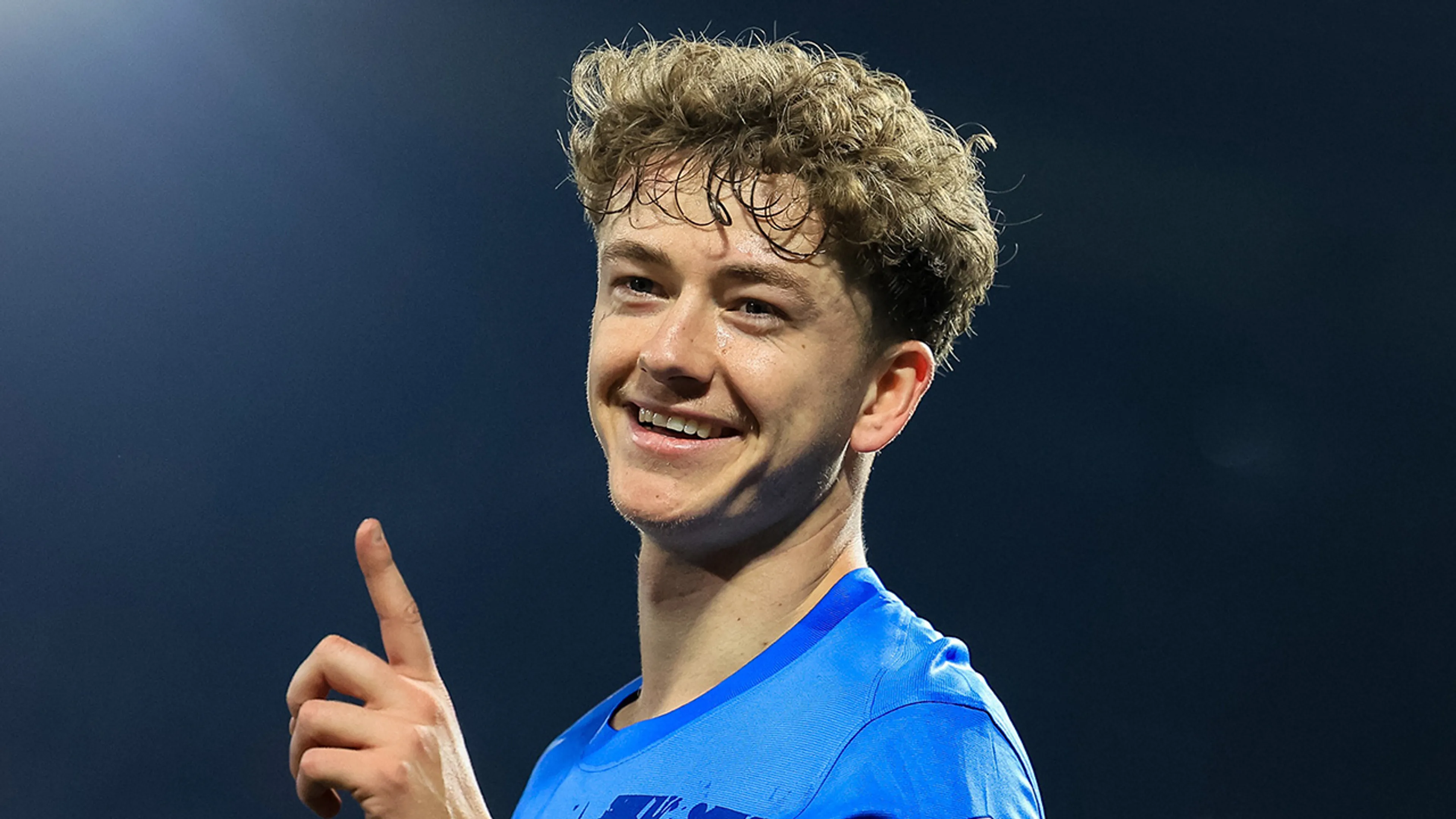 PSV presenteert Sven Mijnans na akkoord met AZ