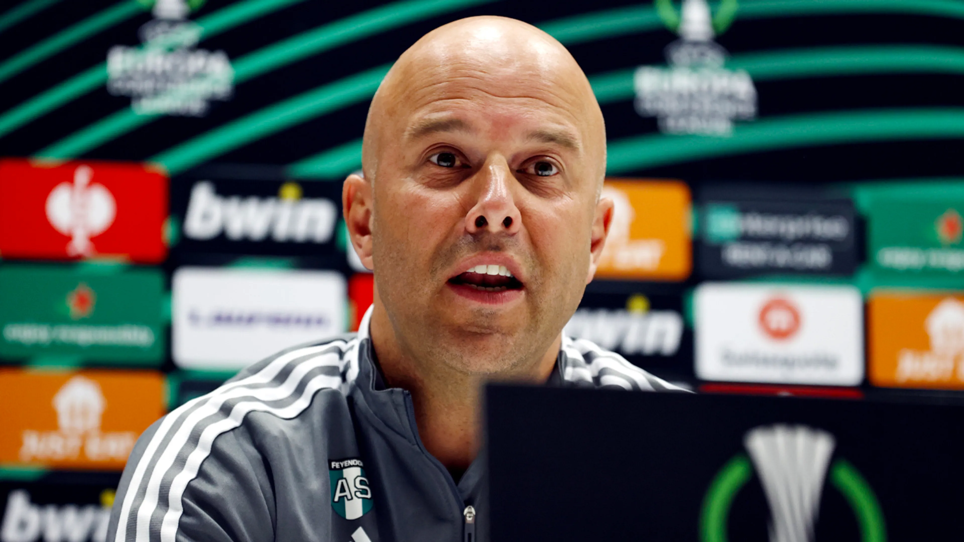Arne Slot krijgt opvallende beloning als hij een prijs wint met Feyenoord