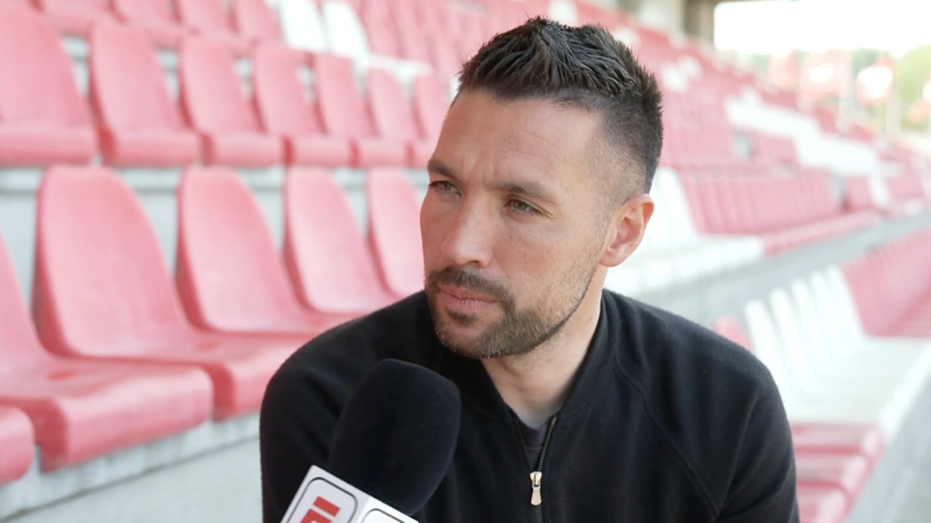 Video: Francesco Farioli reageert op vertrek bij Ajax