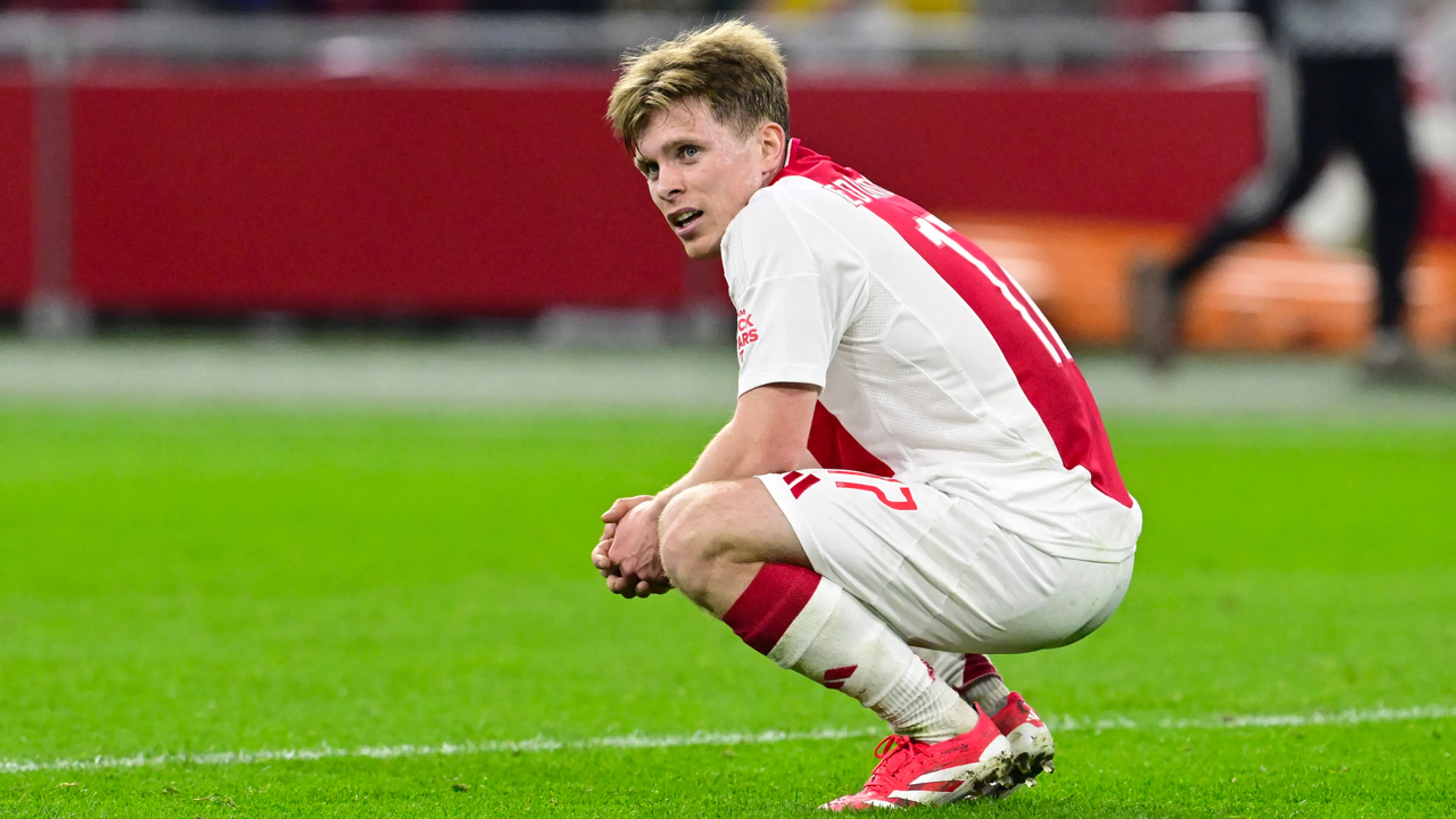 Ajax rest van het seizoen zonder Edvardsen, Brobbey twijfelgeval voor duel met NEC