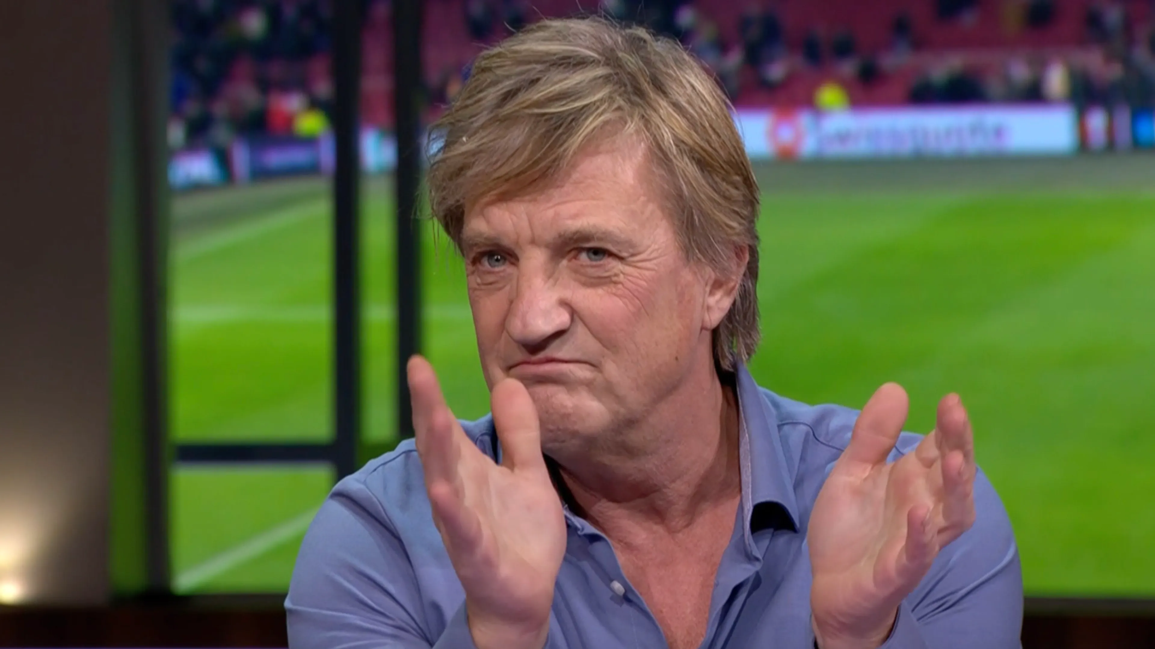 Wim vraagt zich af: 'Wat is de reden dat je iemand van 17 aanvoerder maakt?'