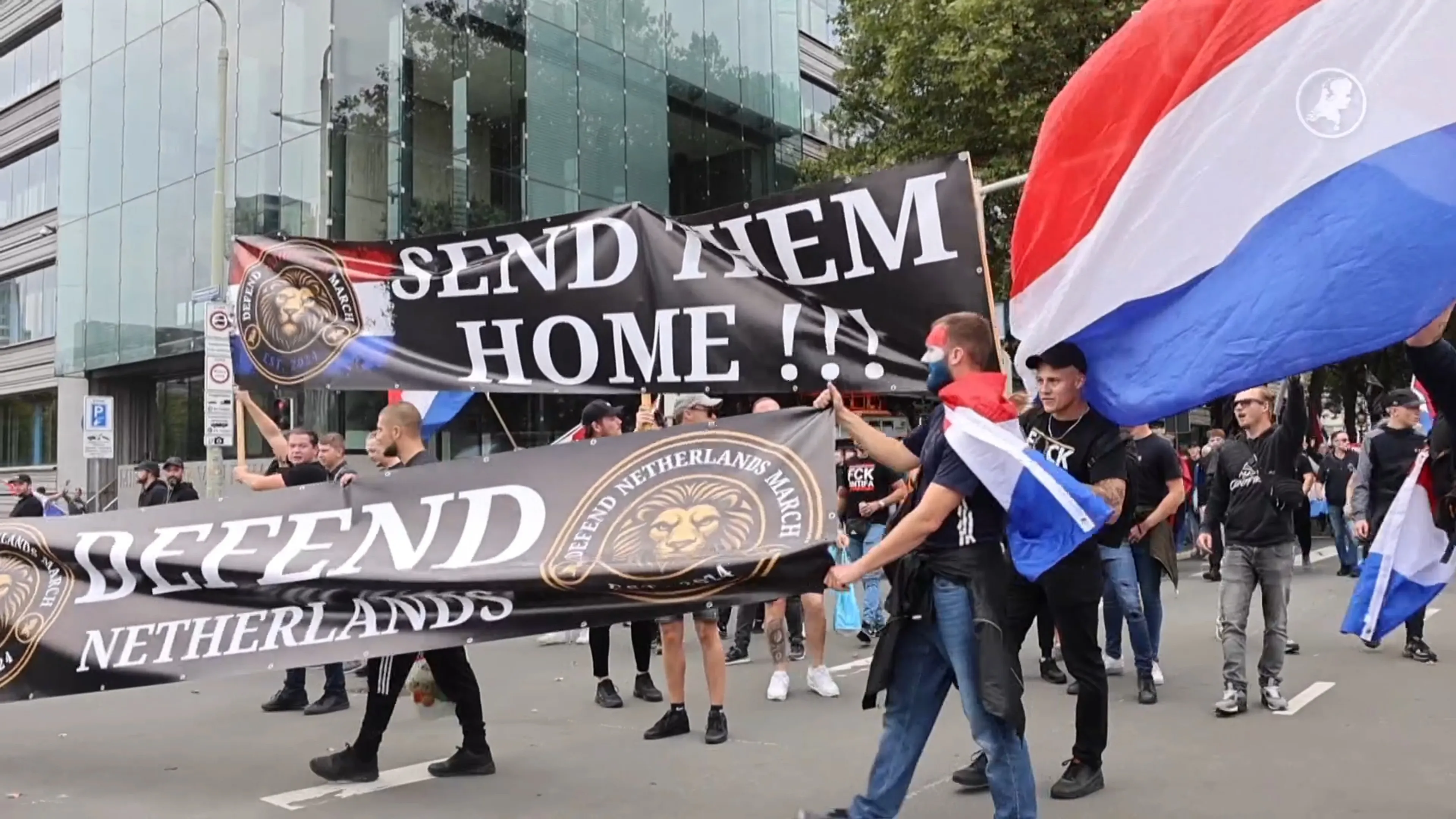 Den Haag maakt zich op voor twee demonstraties, politie staat op scherp