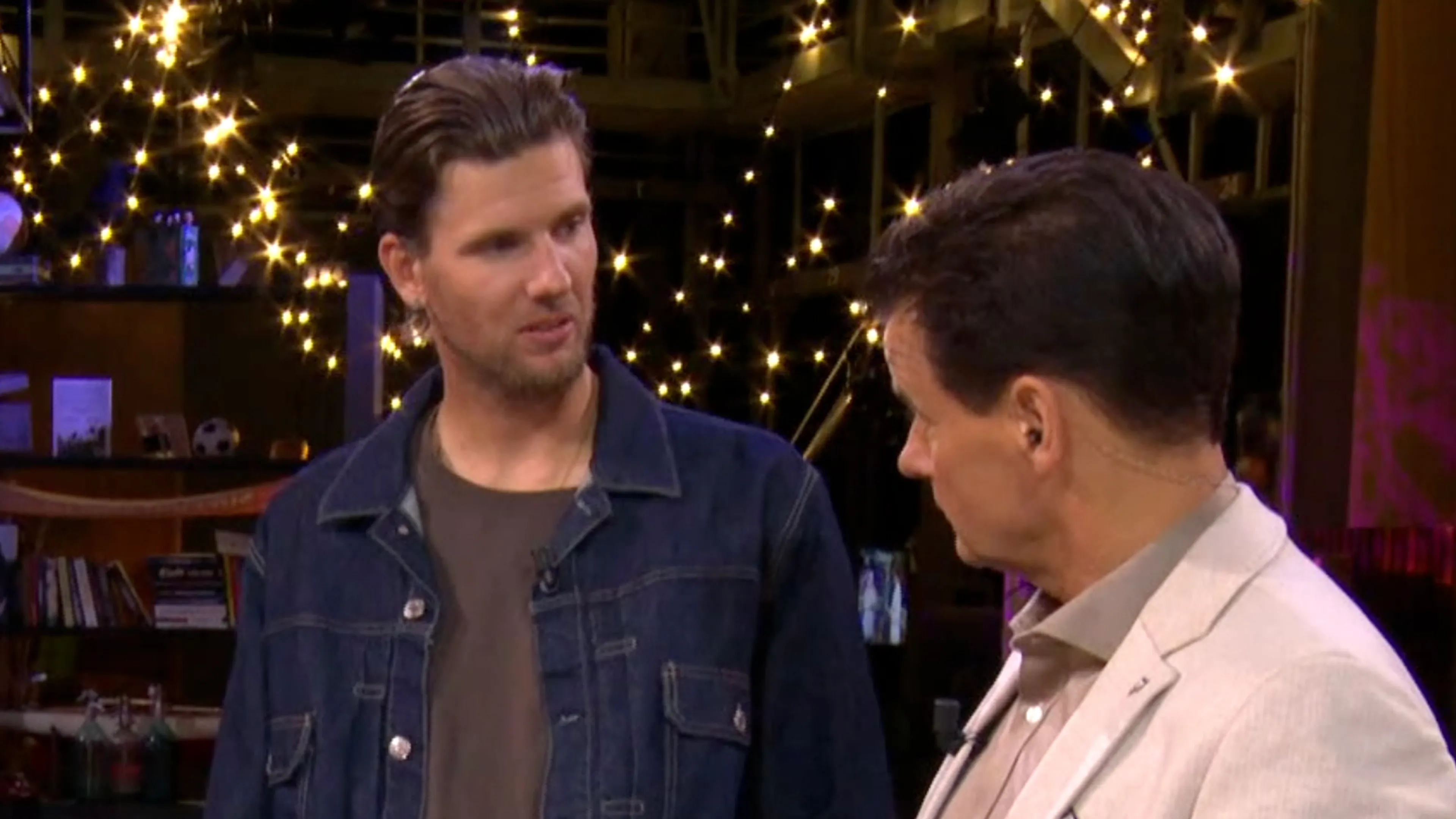 Wilfred confronteert Michiel Kramer In de Wandelgangen: 'Waarom wilde je de koekoek niet doen?'