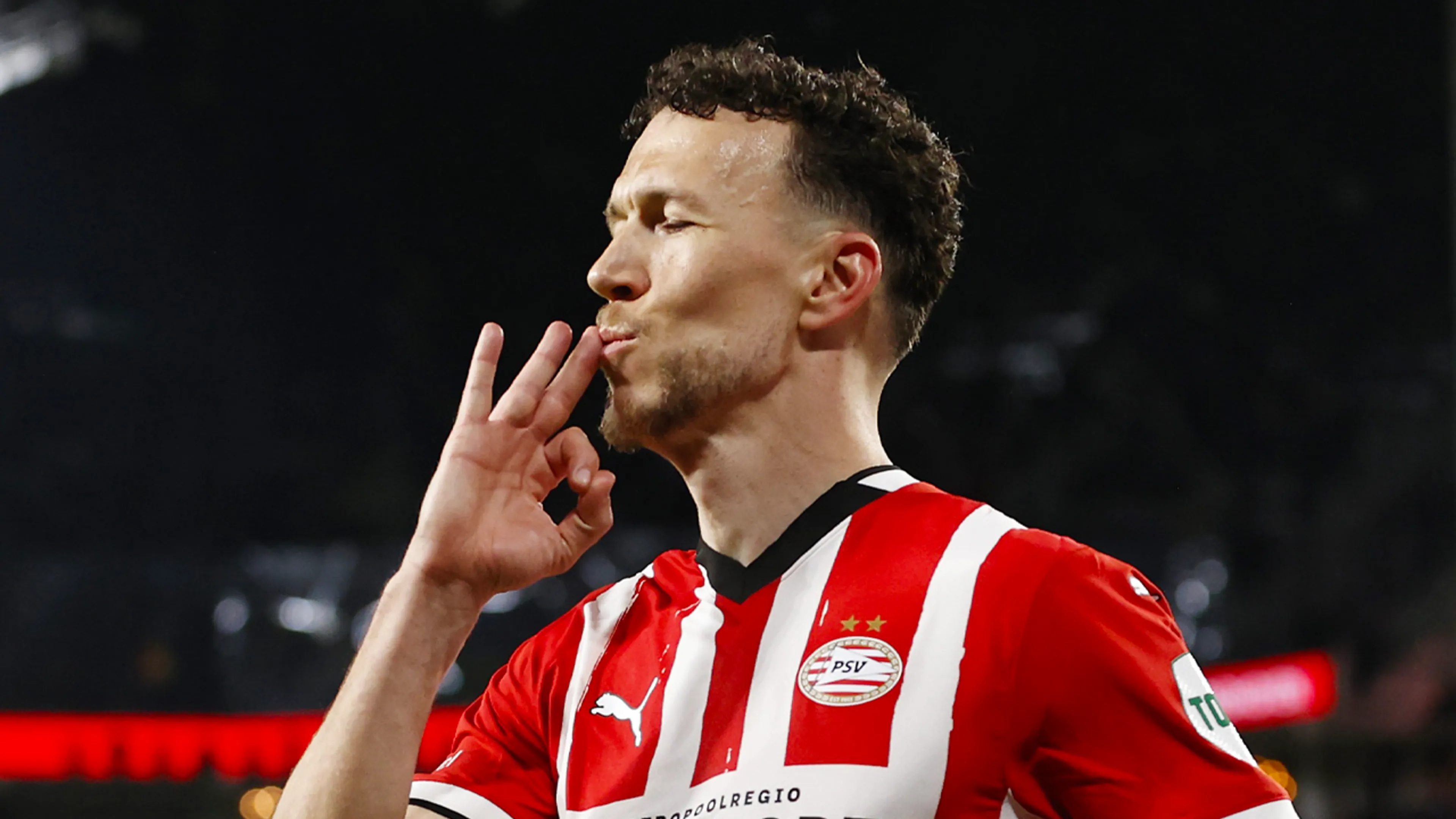 Perisic prijkt groot op cover Mundo Deportivo: PSV-uitblinker in beeld bij FC Barcelona