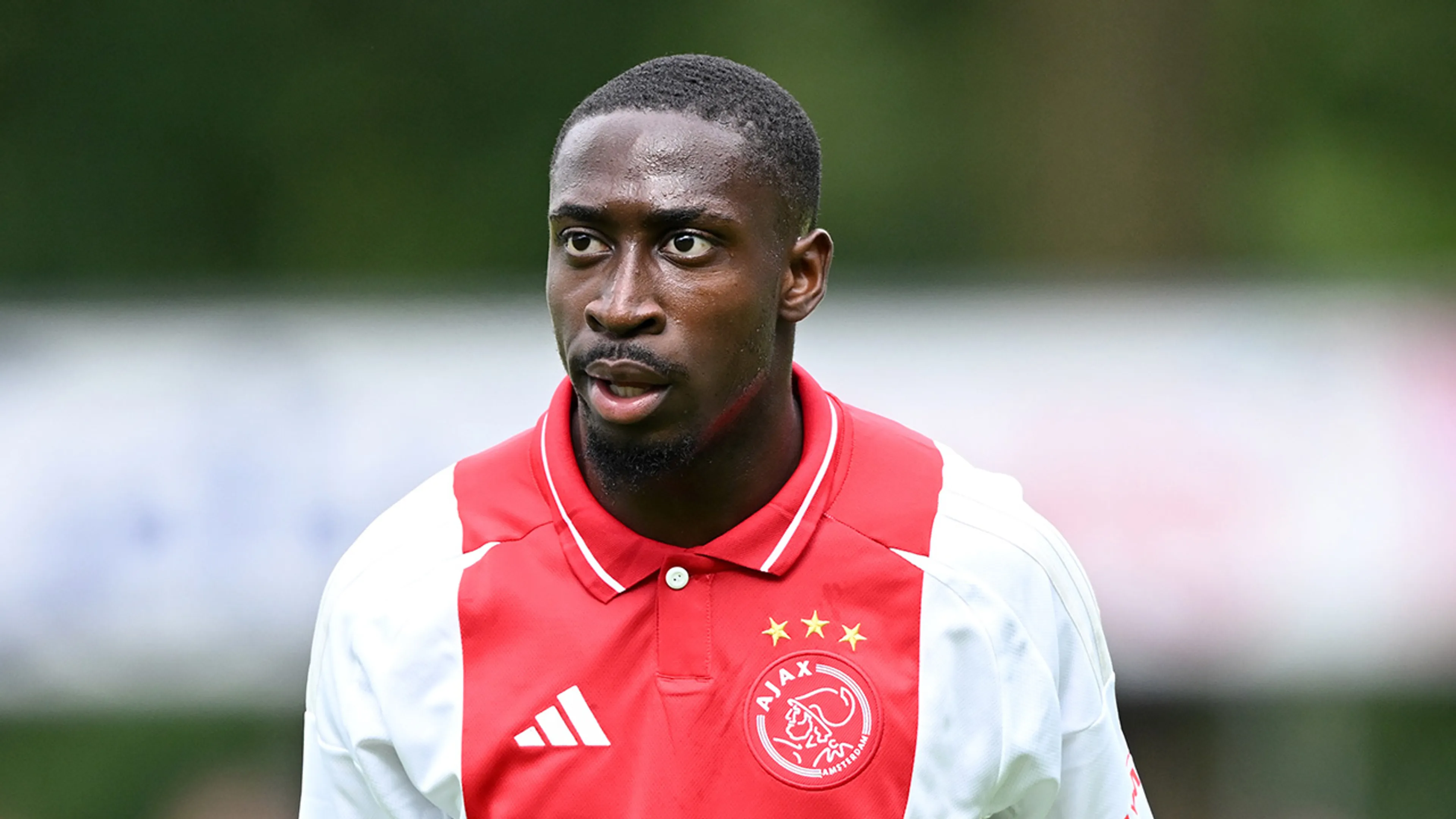 Ajax verslaat Olympiakos in laatste oefenduel voor Vojvodina