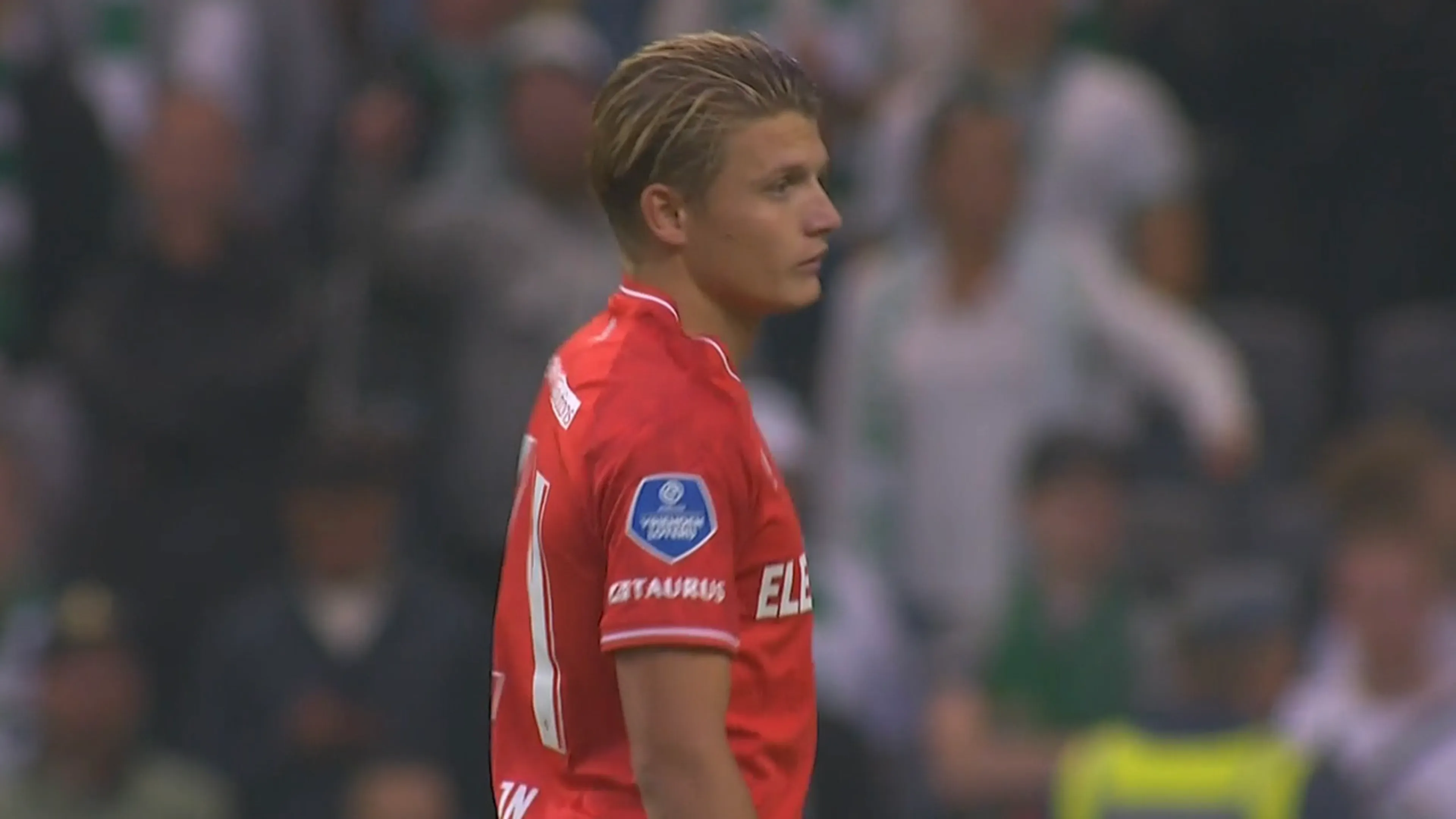 KANS: Steijn kopt via Hammarby-speler naast uit corner van Smal