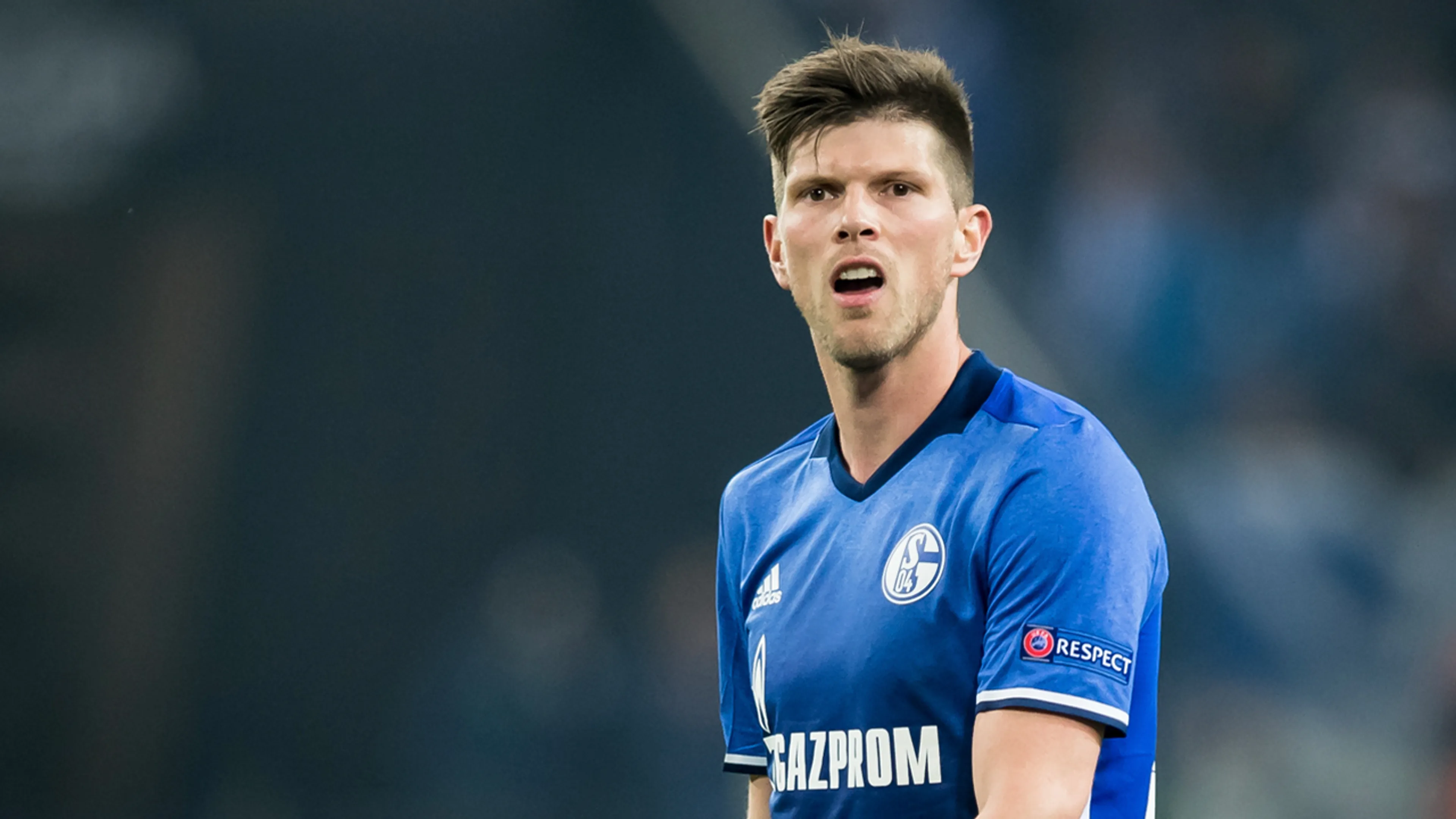 Huntelaar kan zondag als invaller rentree maken bij Schalke