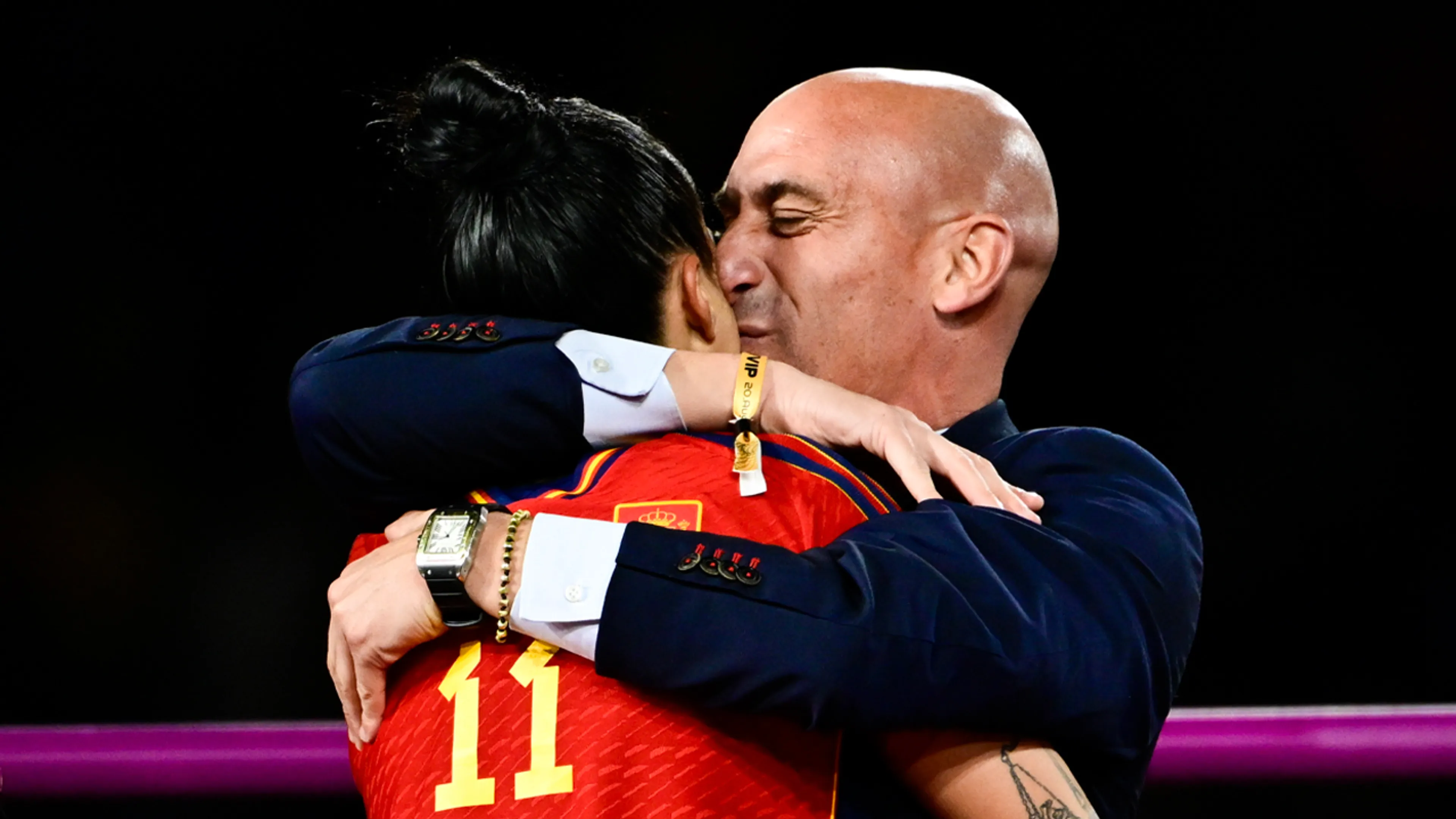 'Spaanse voetbalsters bevestigen opgedrongen kus Rubiales'