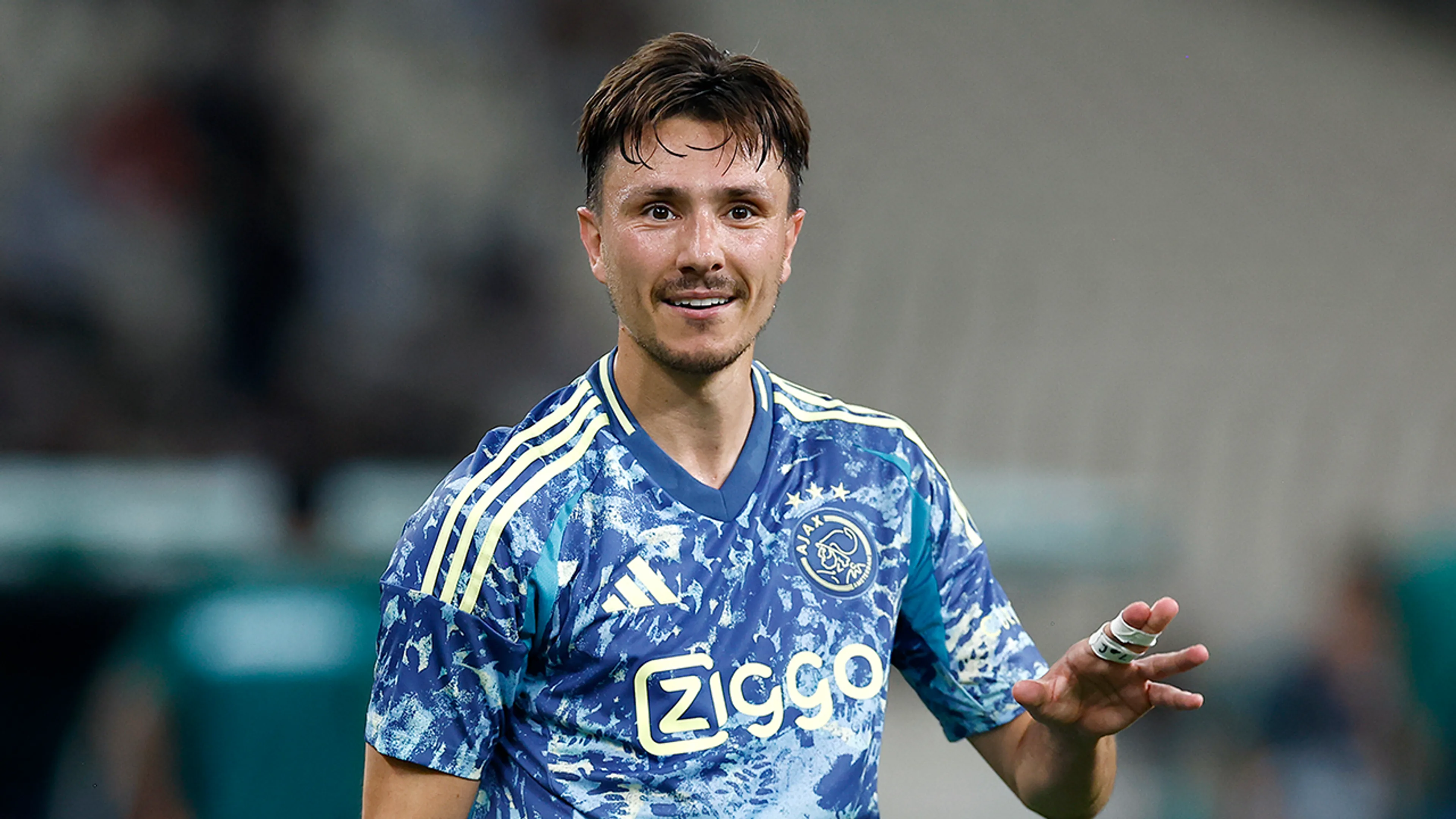 Ajax wint op bezoek bij Panathinaikos en kan het volgende week thuis afmaken