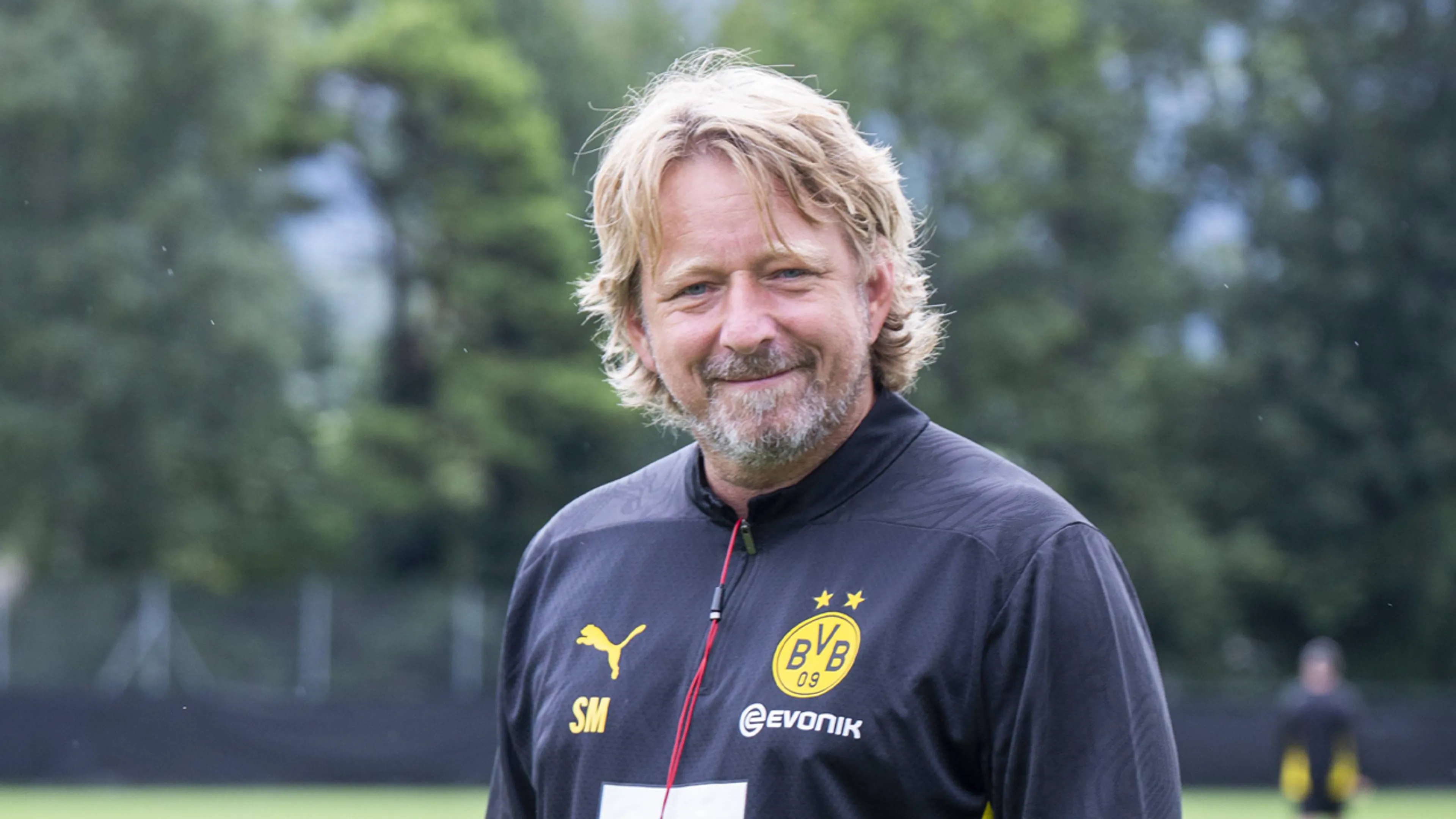 'Borussia Dortmund overweegt Sven Mislintat te ontslaan'