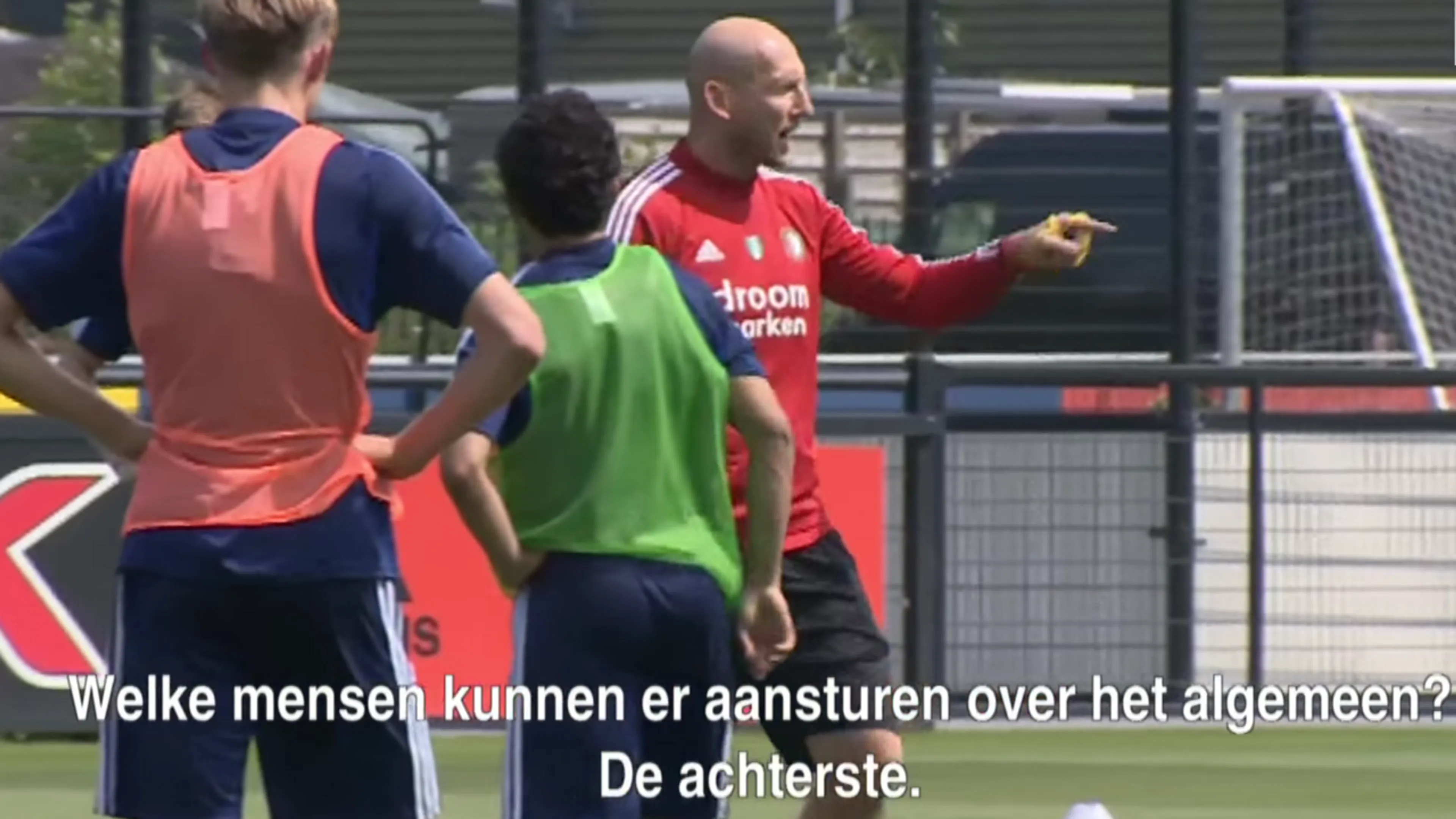 Jaap Stam laat zich meteen gelden bij eerste training Feyenoord