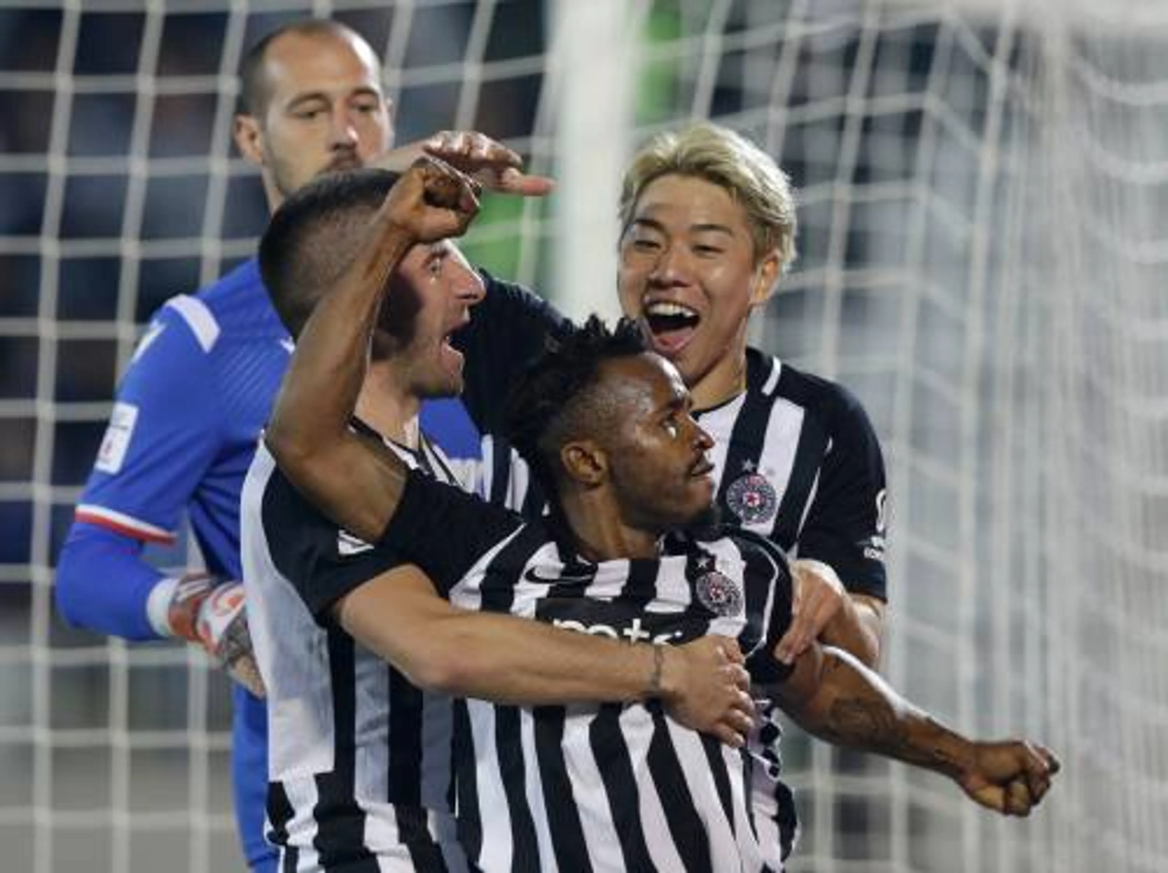 Partizan Belgrado leidt na zege bij Astana