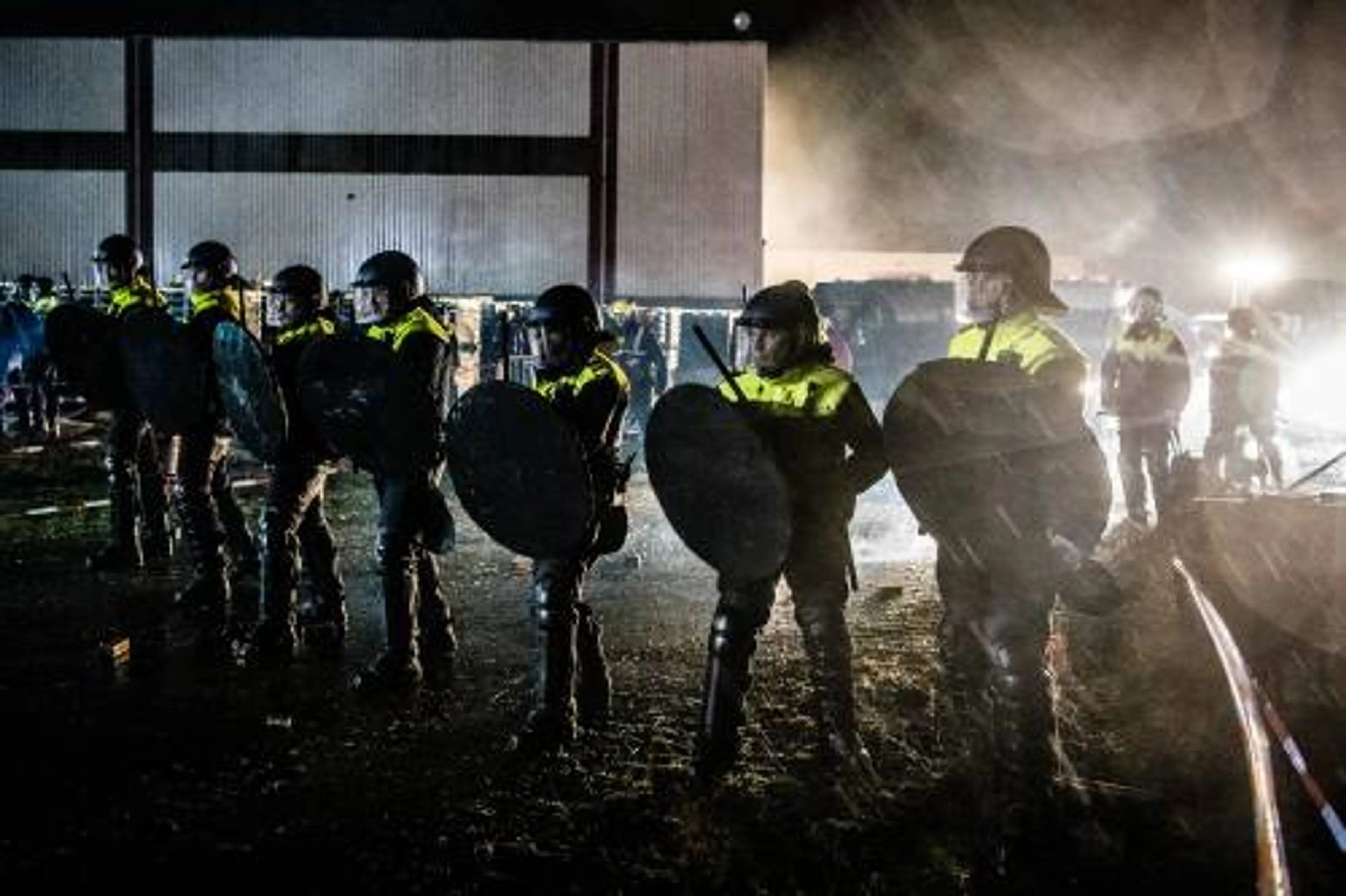 NAC-fans aangehouden wegens rellen derby