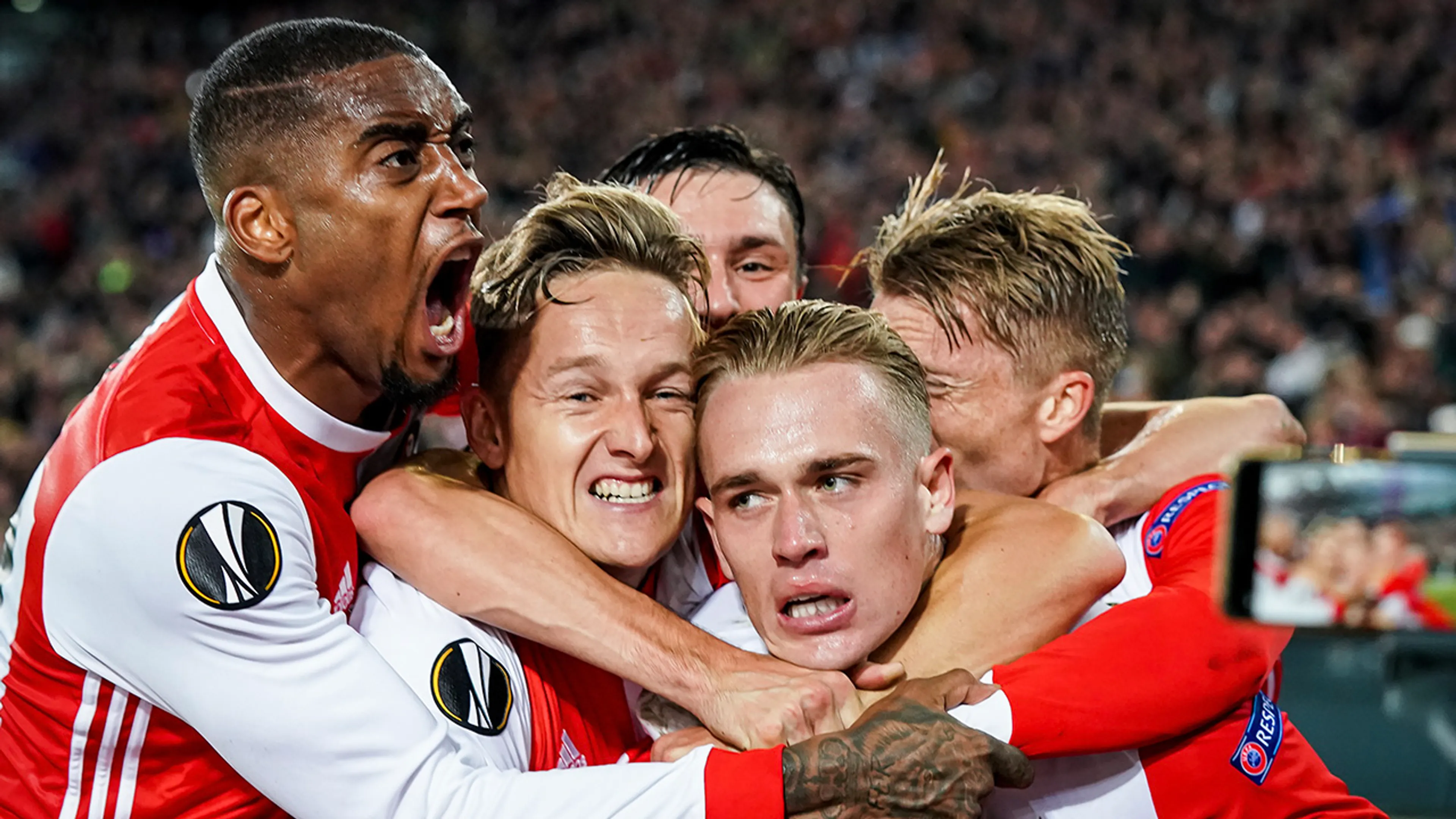 Feyenoord wint in fraai duel van Porto