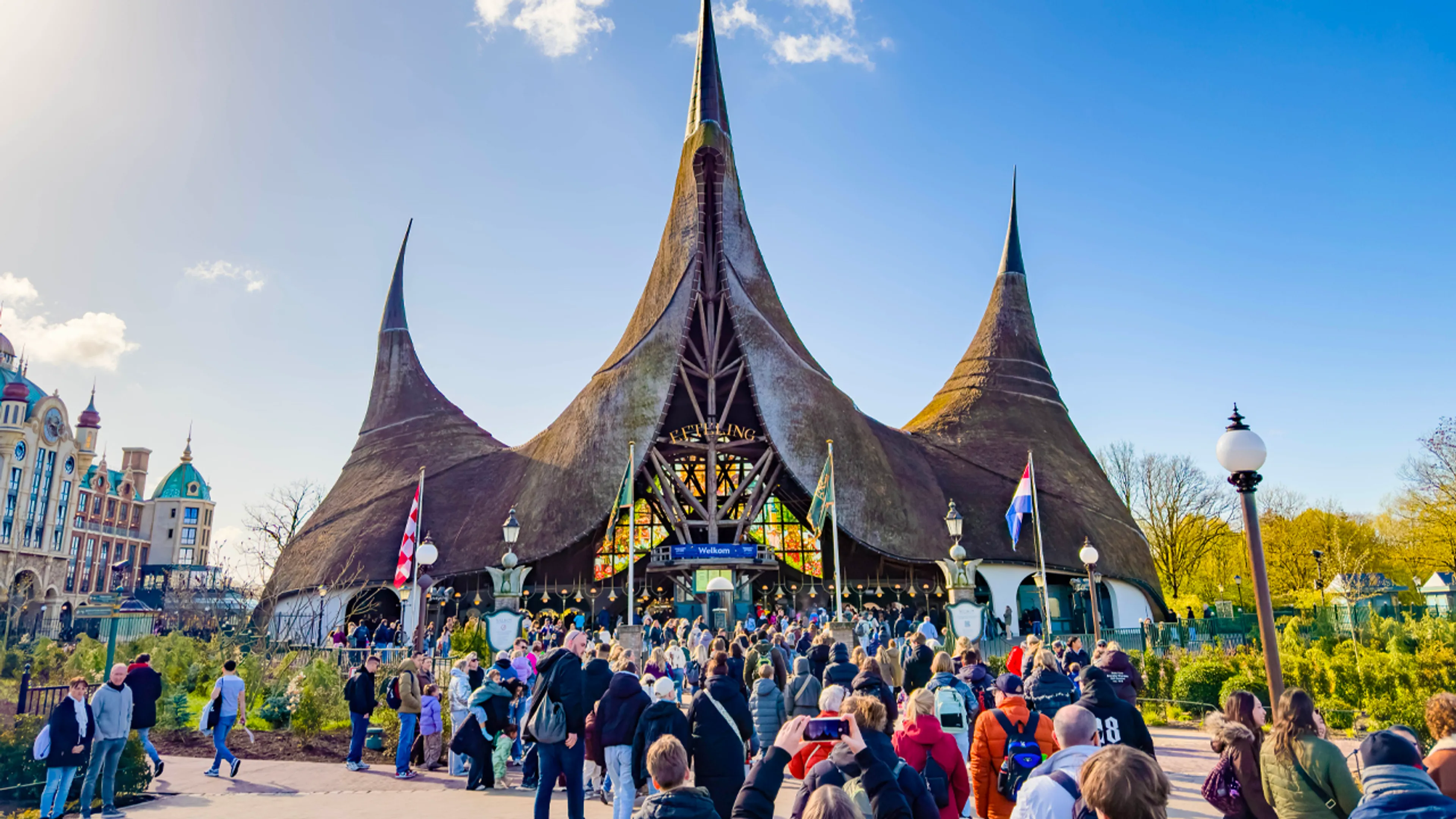 Voedselwaakhond wil dat Efteling stopt met onbeperkt frisdrank tappen