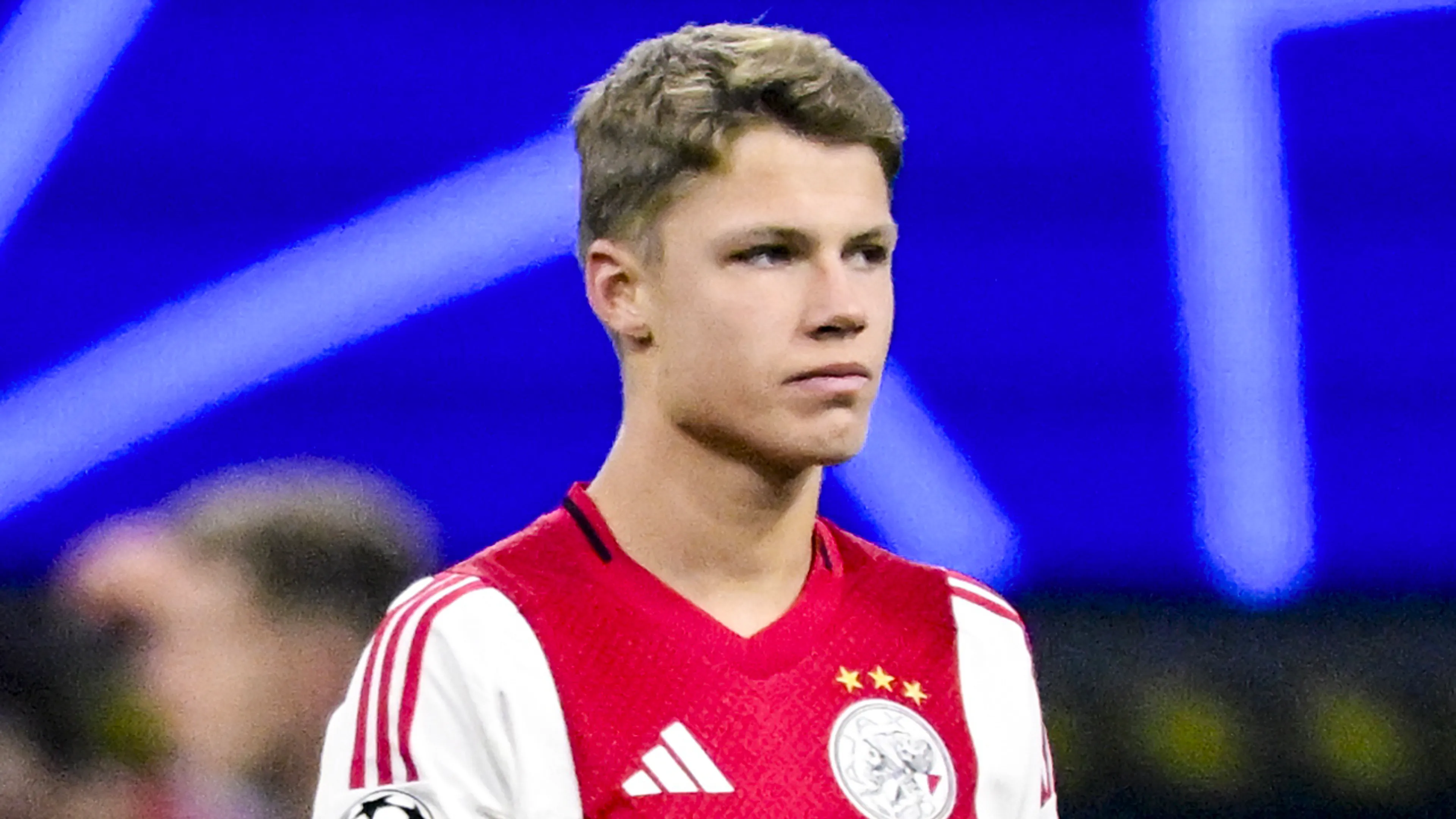 'Ajax gaat met transfer Sean Steur gewoon ordinair voor het geld'