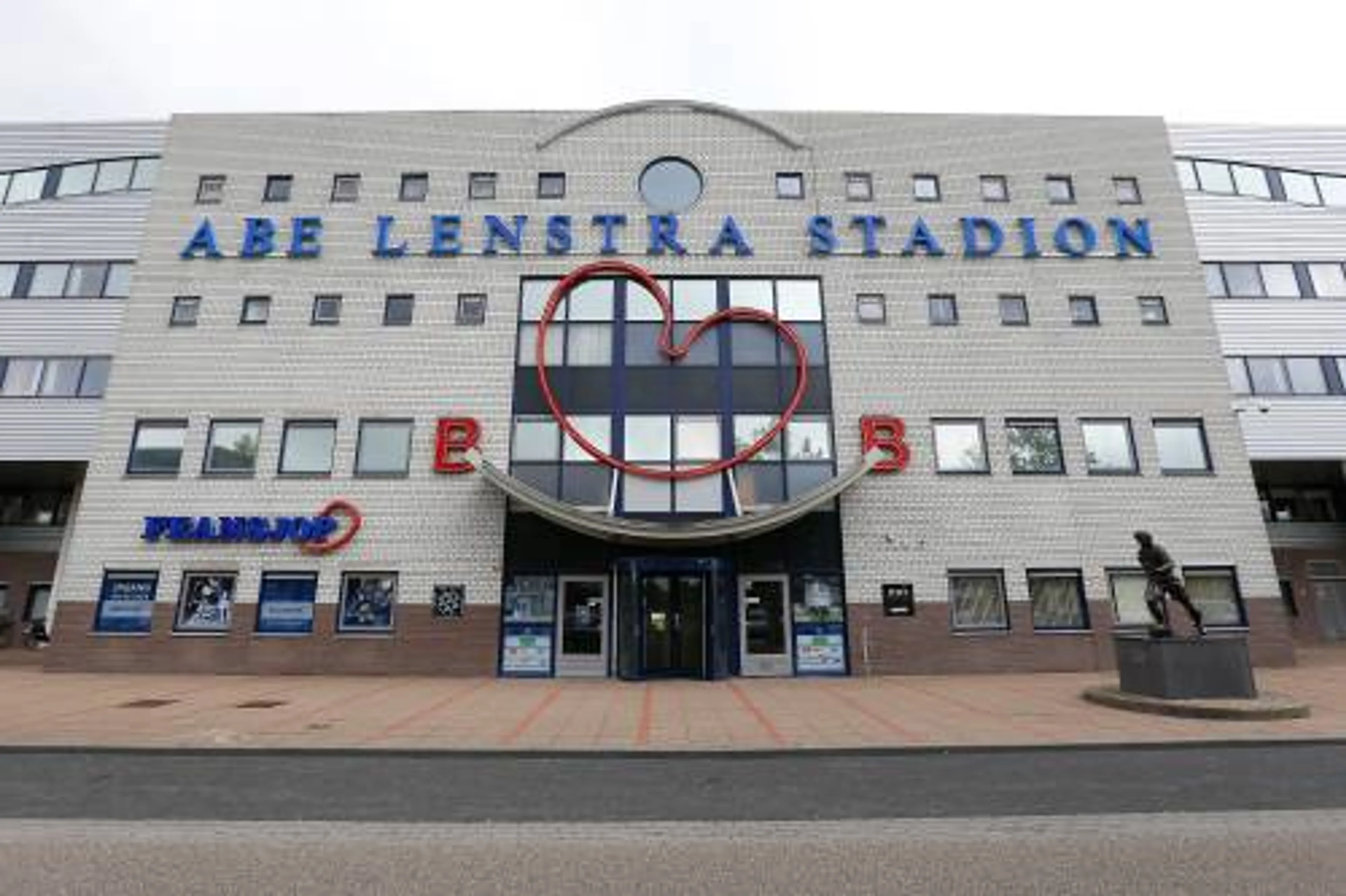 Heerenveen in gesprek met boze stewards