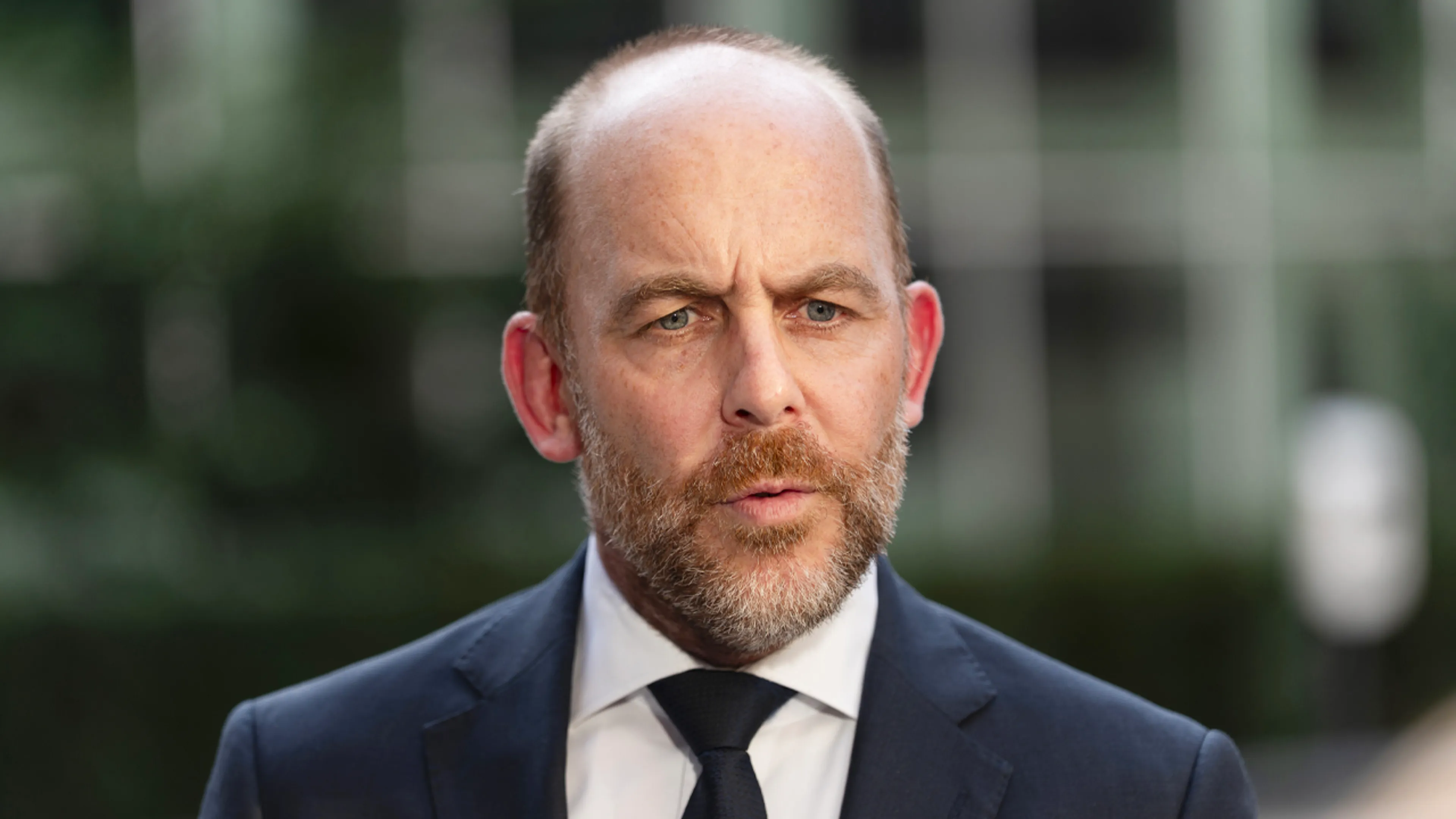 Asielminister Bart van den Brink vraagt gemeenten in brief om extra opvangplekken