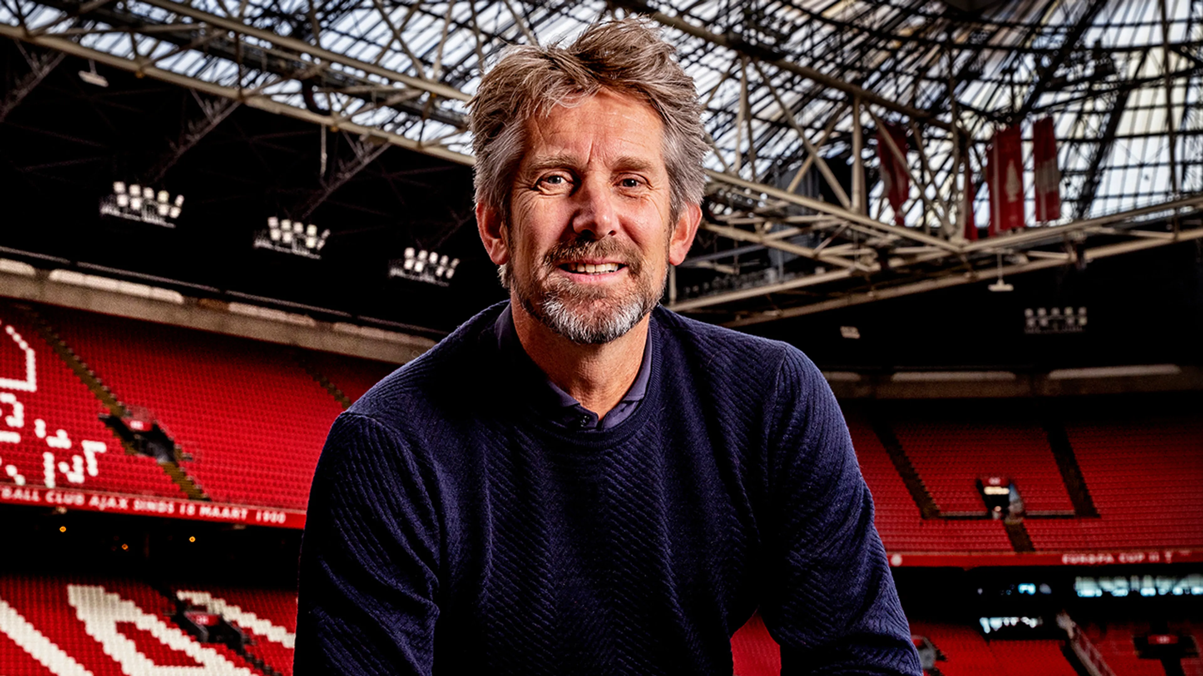 Edwin van der Sar blikt terug op zwaar jaar met hersenbloeding: 'Ik wil een leven zonder haast'
