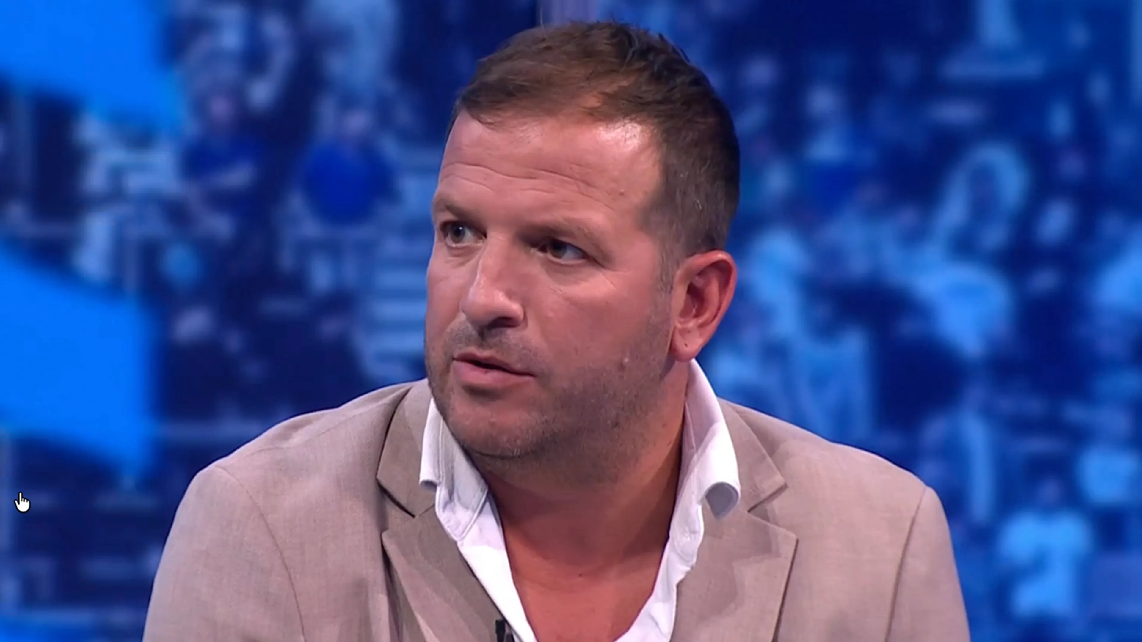 Rafael van der Vaart stoort zich: 'Hij mag blij zijn dat hij voor Ajax speelt!'