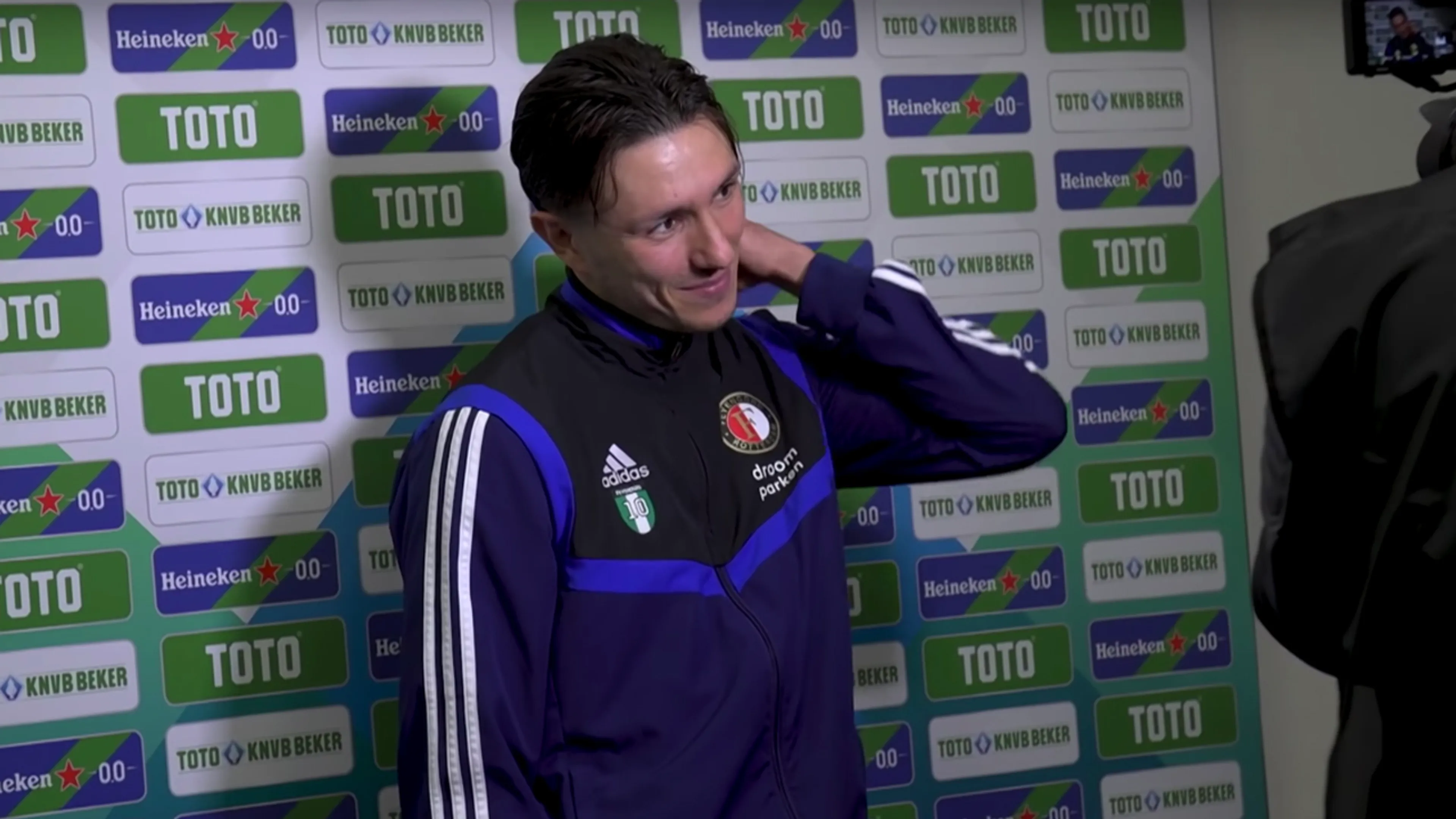 Spelers Feyenoord en PSV geven geen interviews vanwege coronavirus