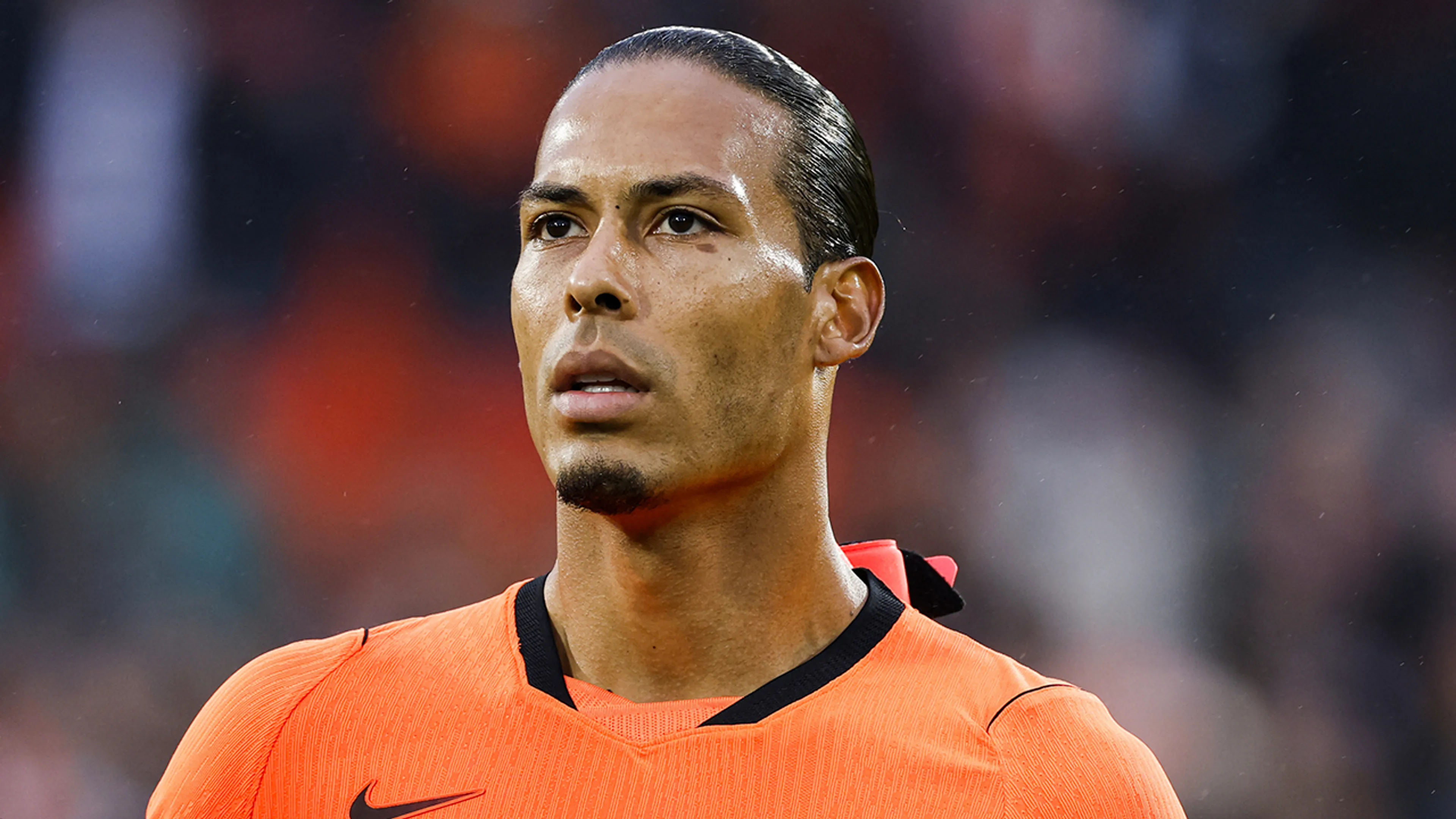 'Als ik bondscoach van Oranje was, dan had ik Virgil van Dijk niet meer geselecteerd'
