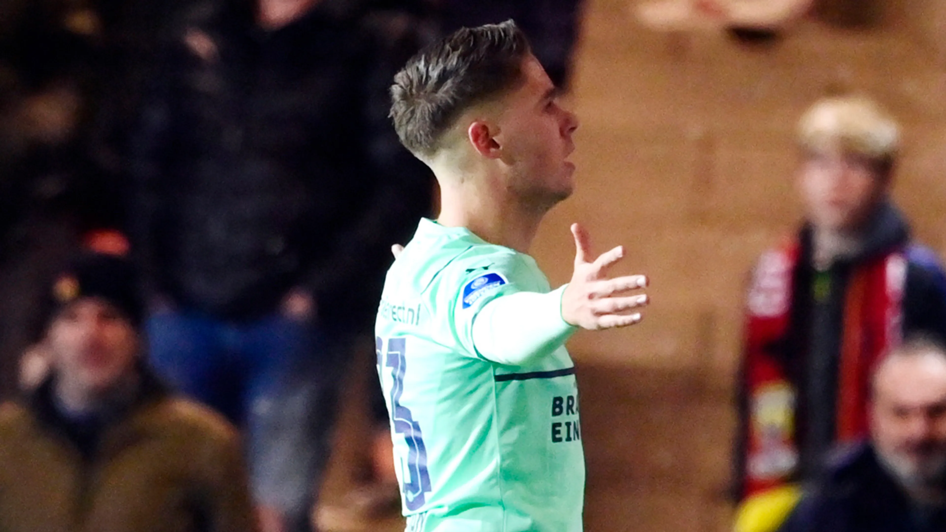 PSV wint van Go Ahead Eagles en is finalist in bekertoernooi