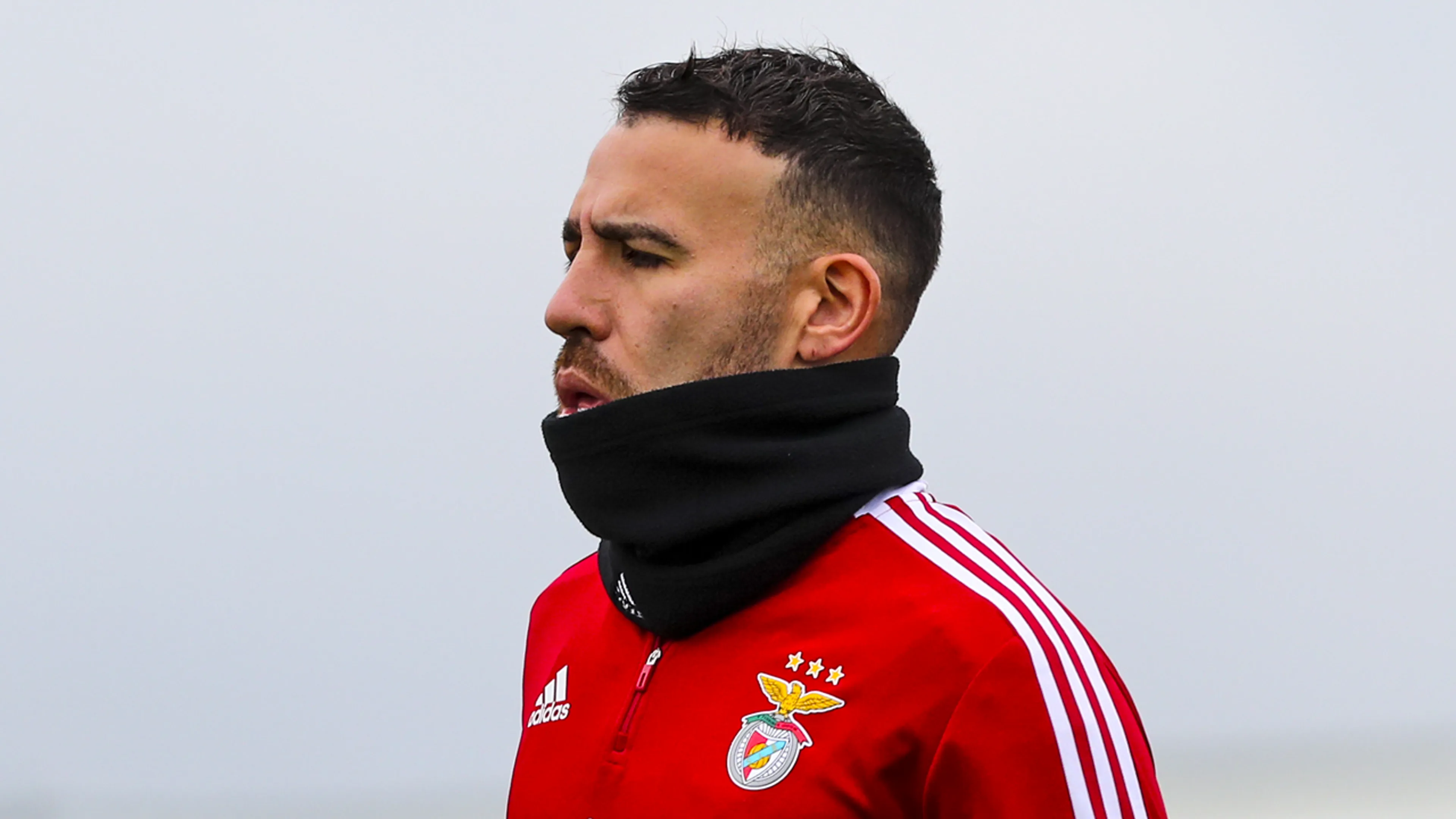 Benfica-verdediger Otamendi thuis overvallen