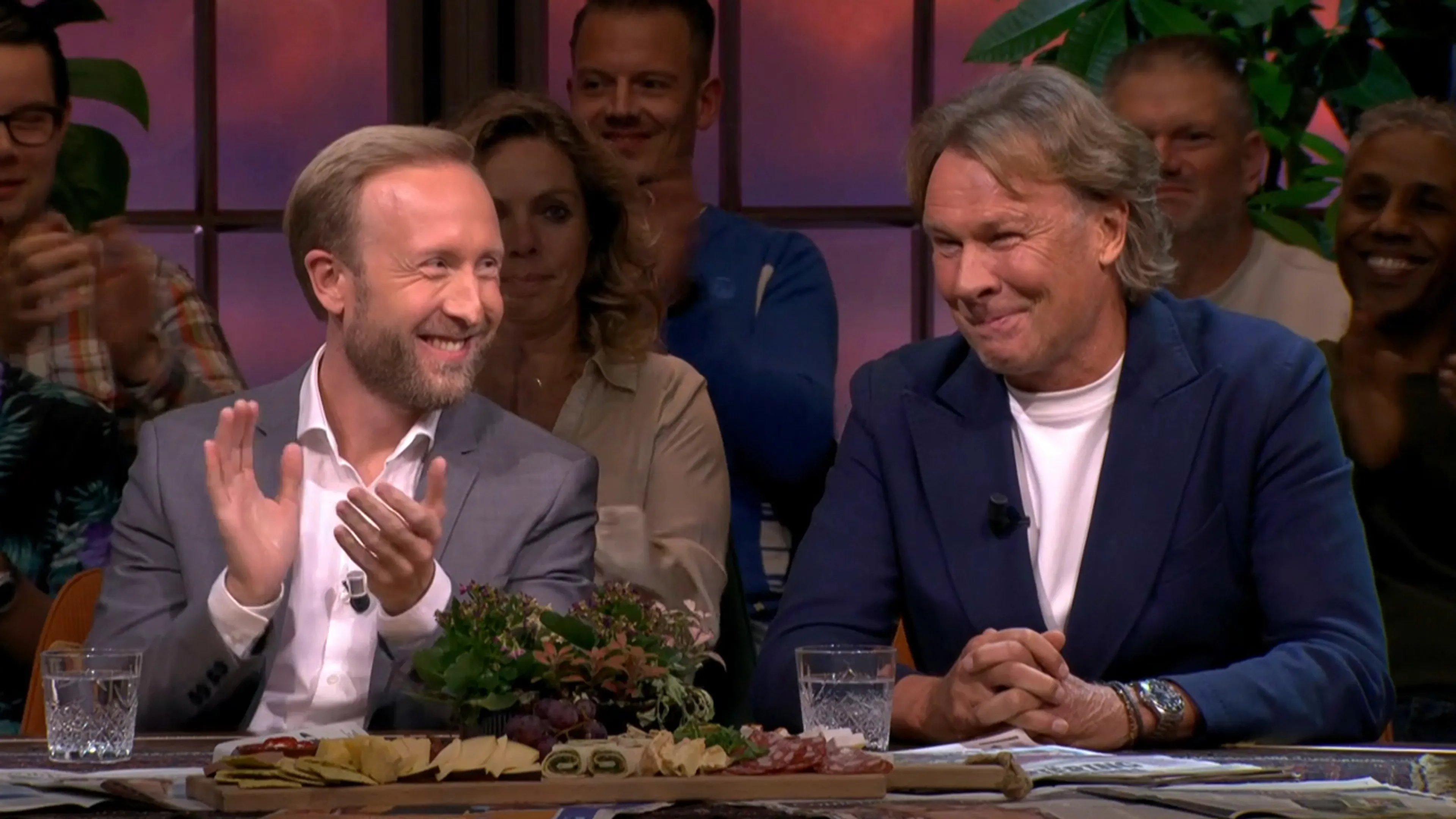 Tina Nijkamp deelt kijkcijfers van uitzending De Oranjezondag met Hans Kraay jr: 'Een topscore!'