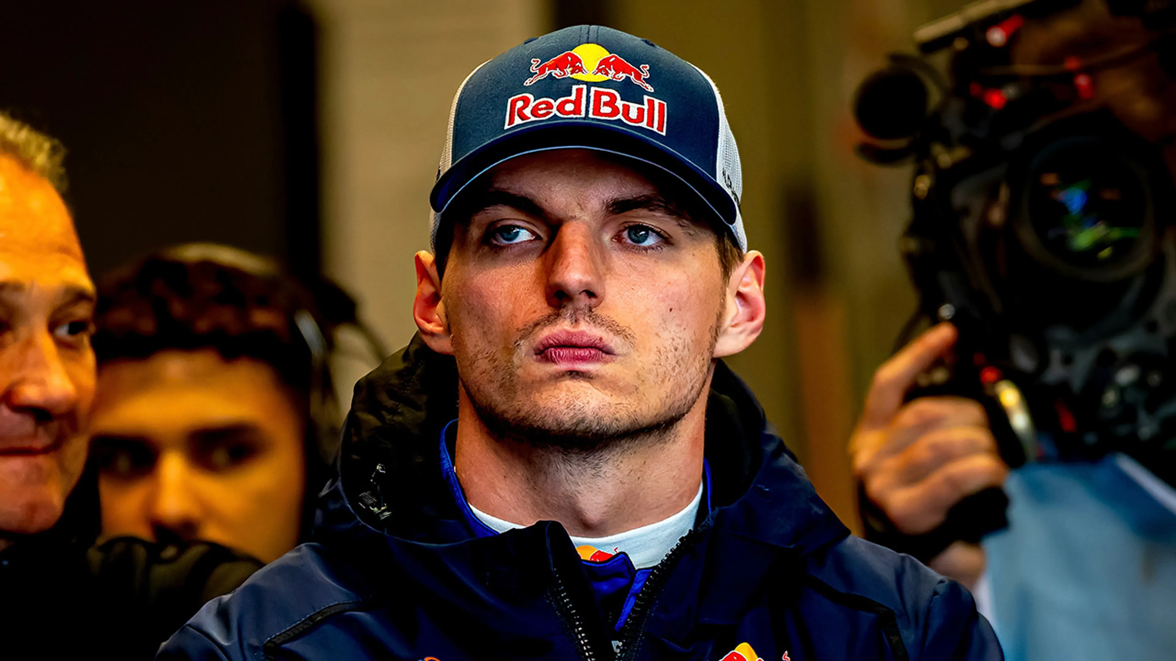 Fiasco voor Max Verstappen: pijnlijke ommekeer voor Verstappens team tijdens 24-uursrace