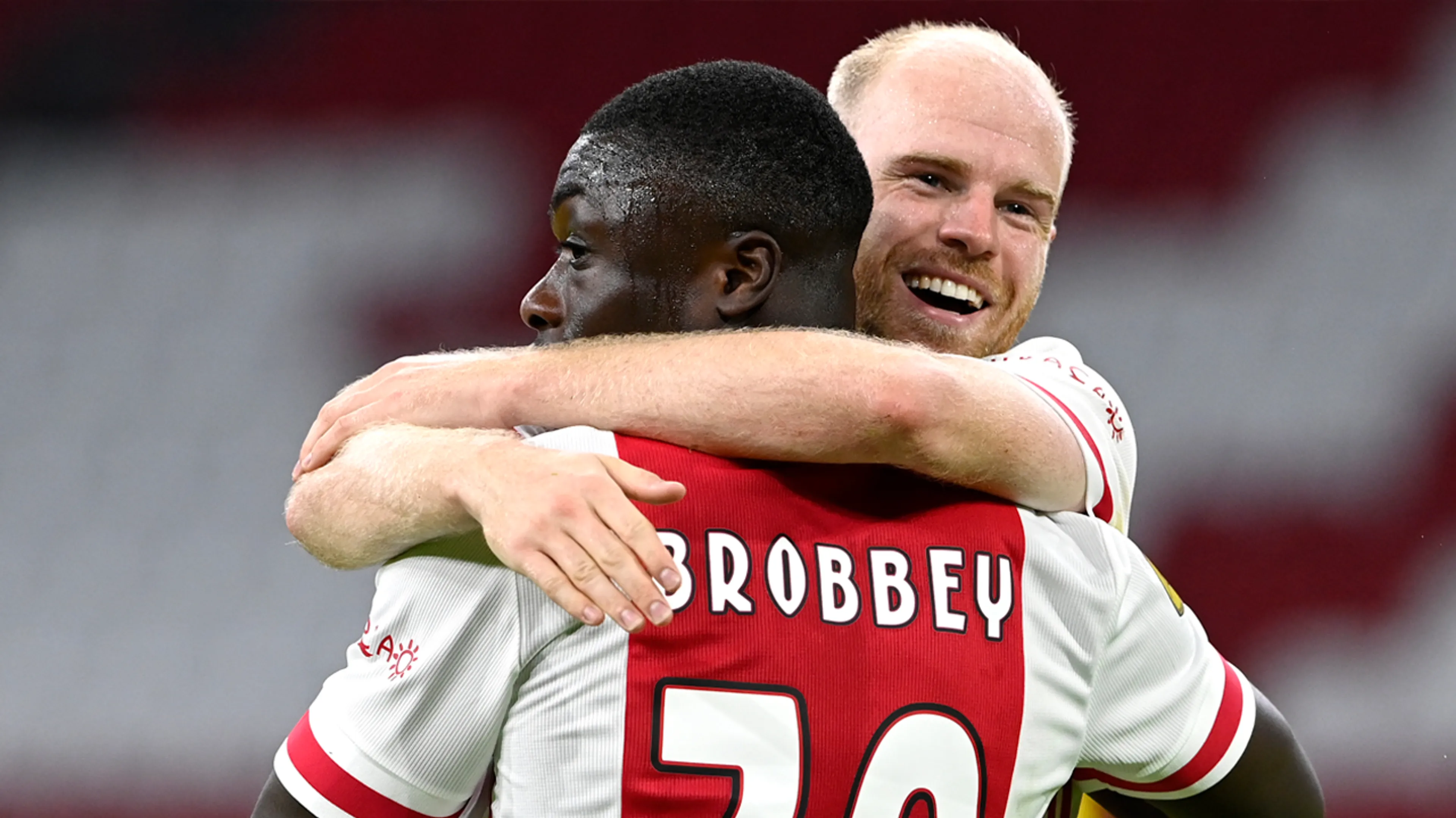 Brobbey goud waard voor Ajax met goal en assist