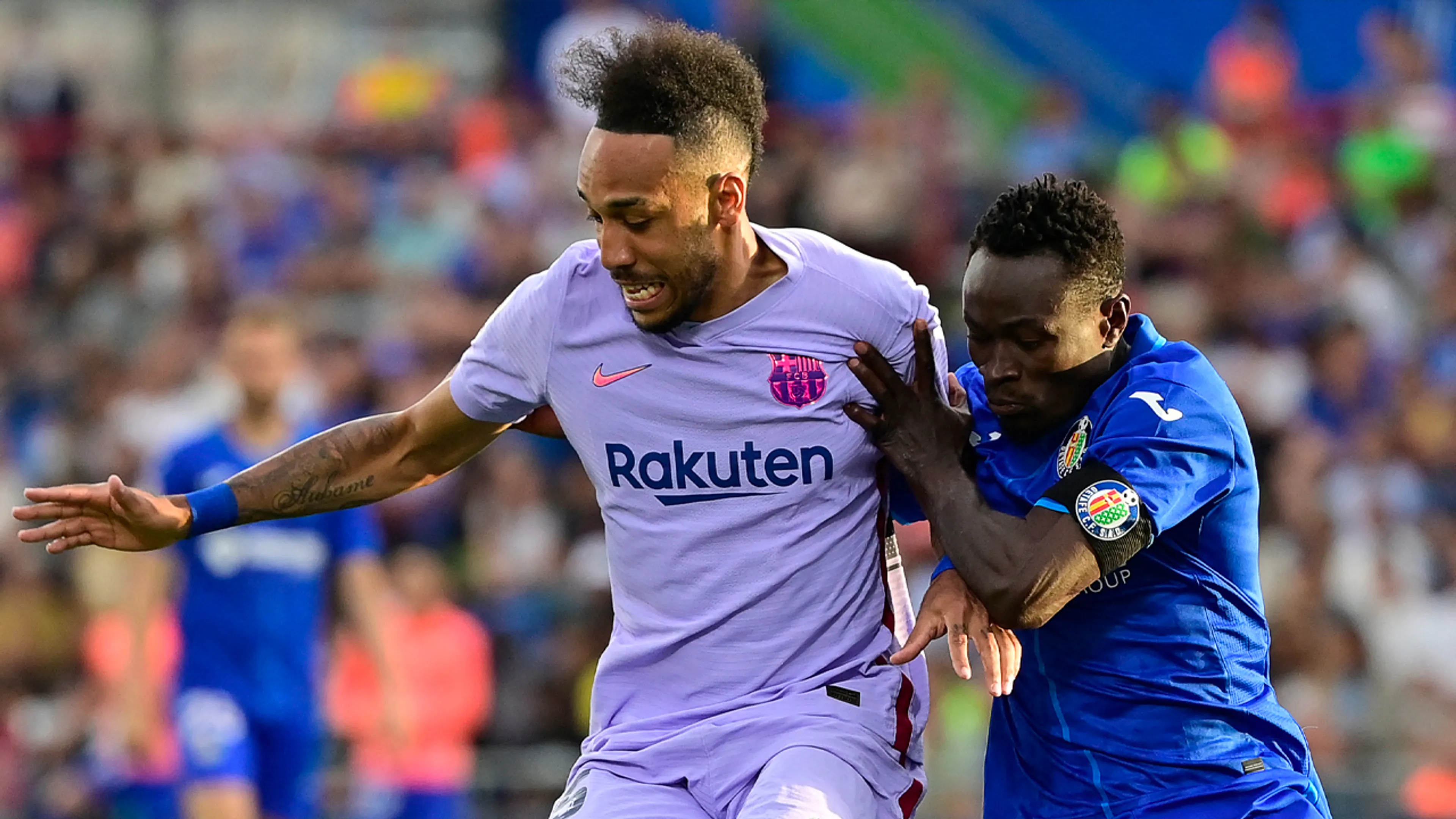 Ajax-plaaggeest Getafe degradeert niet door gelijkspel tegen Barcelona