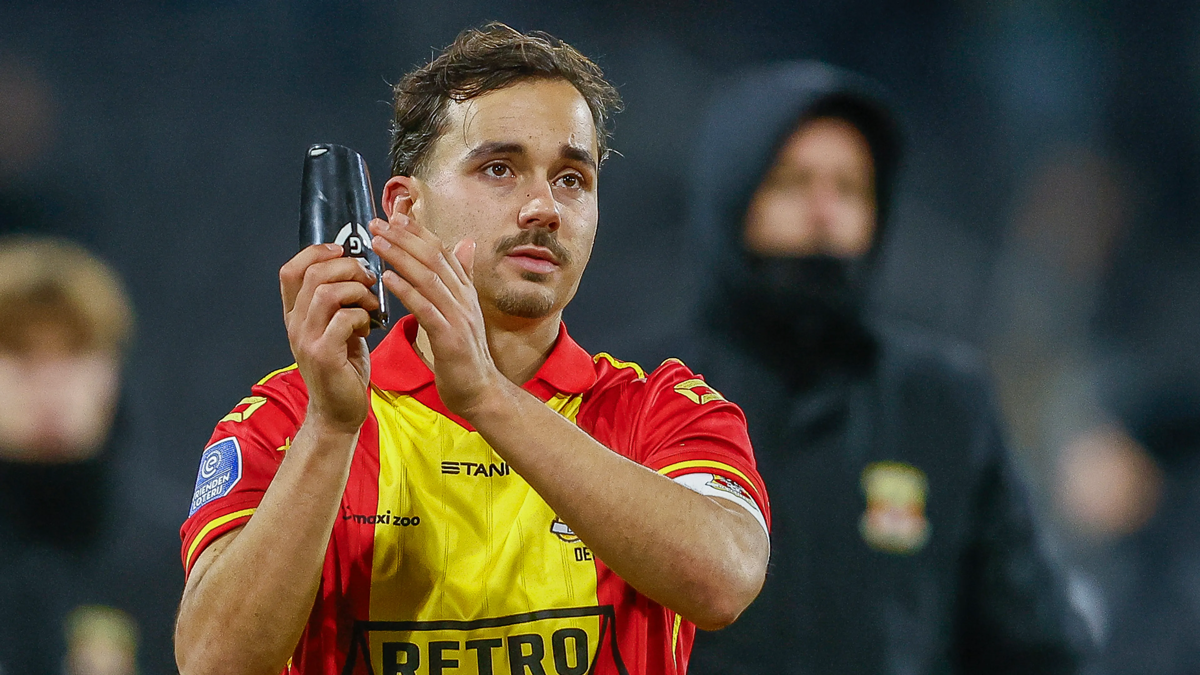 Officieel: Feyenoord rondt transfer Mats Deijl af, debuut lonkt razendsnel voor rechtsback