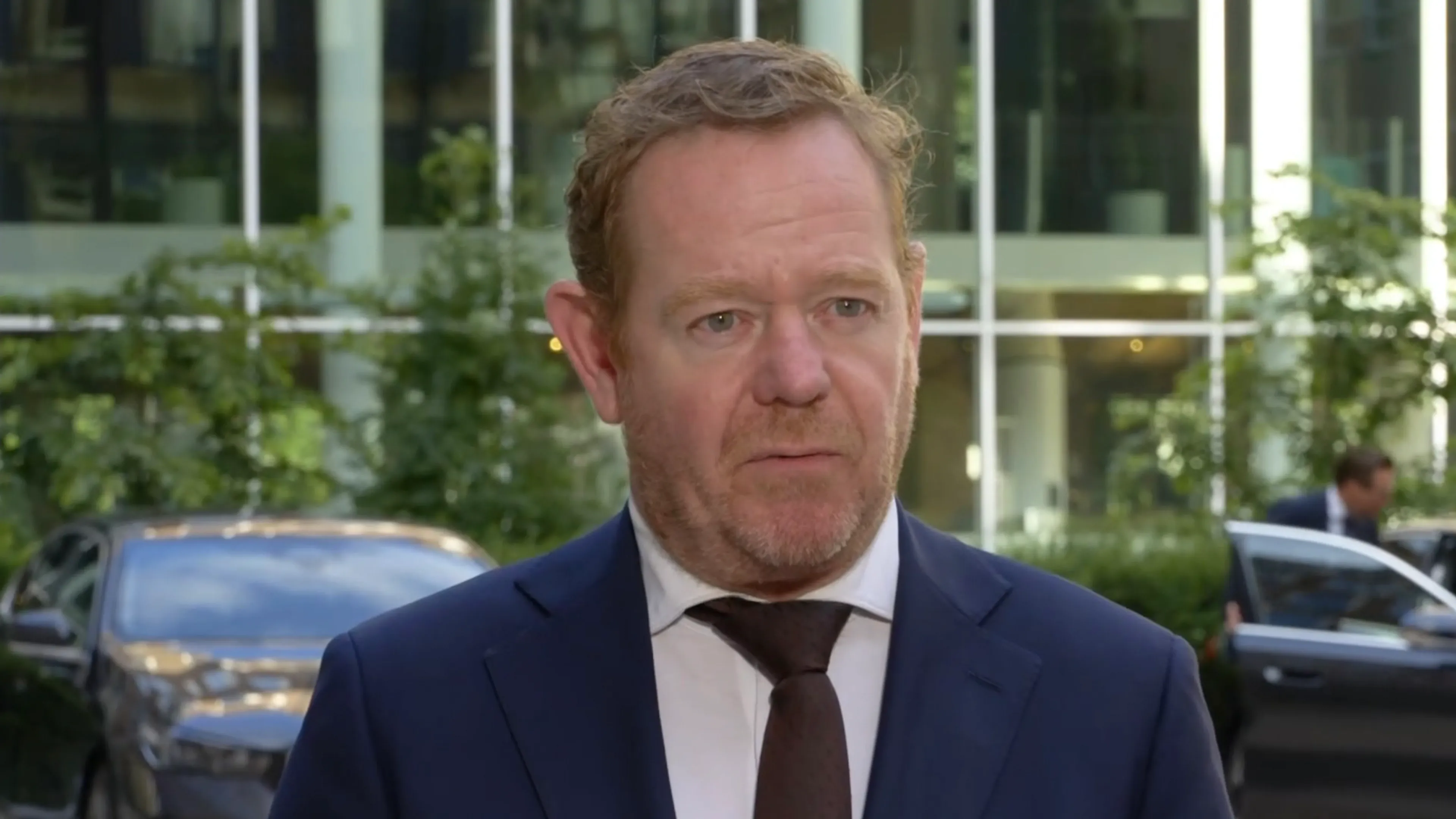 Minister Van Weel begrijpt ophef over strafkorting voor zware criminelen