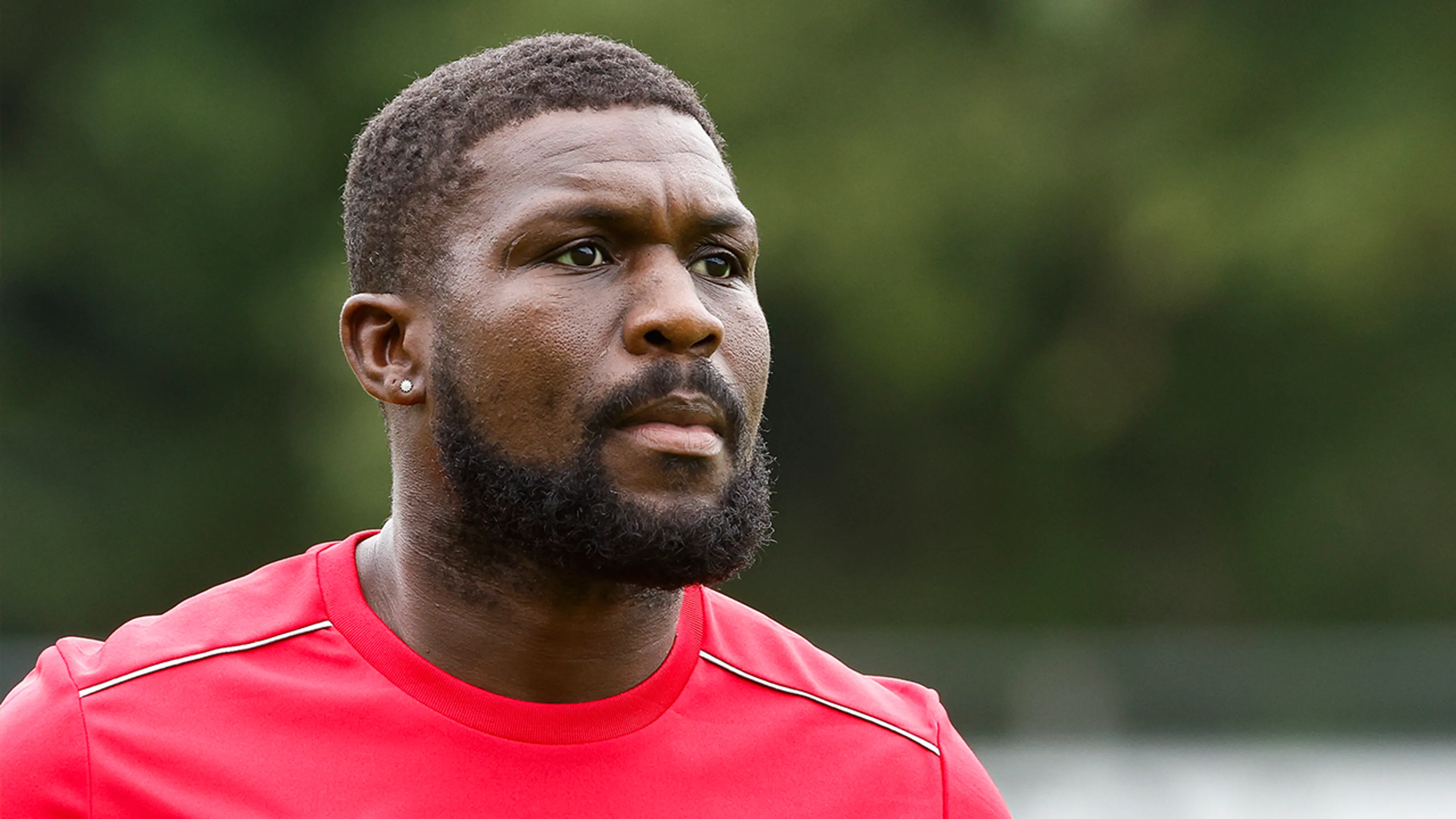 Royston Drenthe stopt definitief met voetballen: 'Wel even slikken'