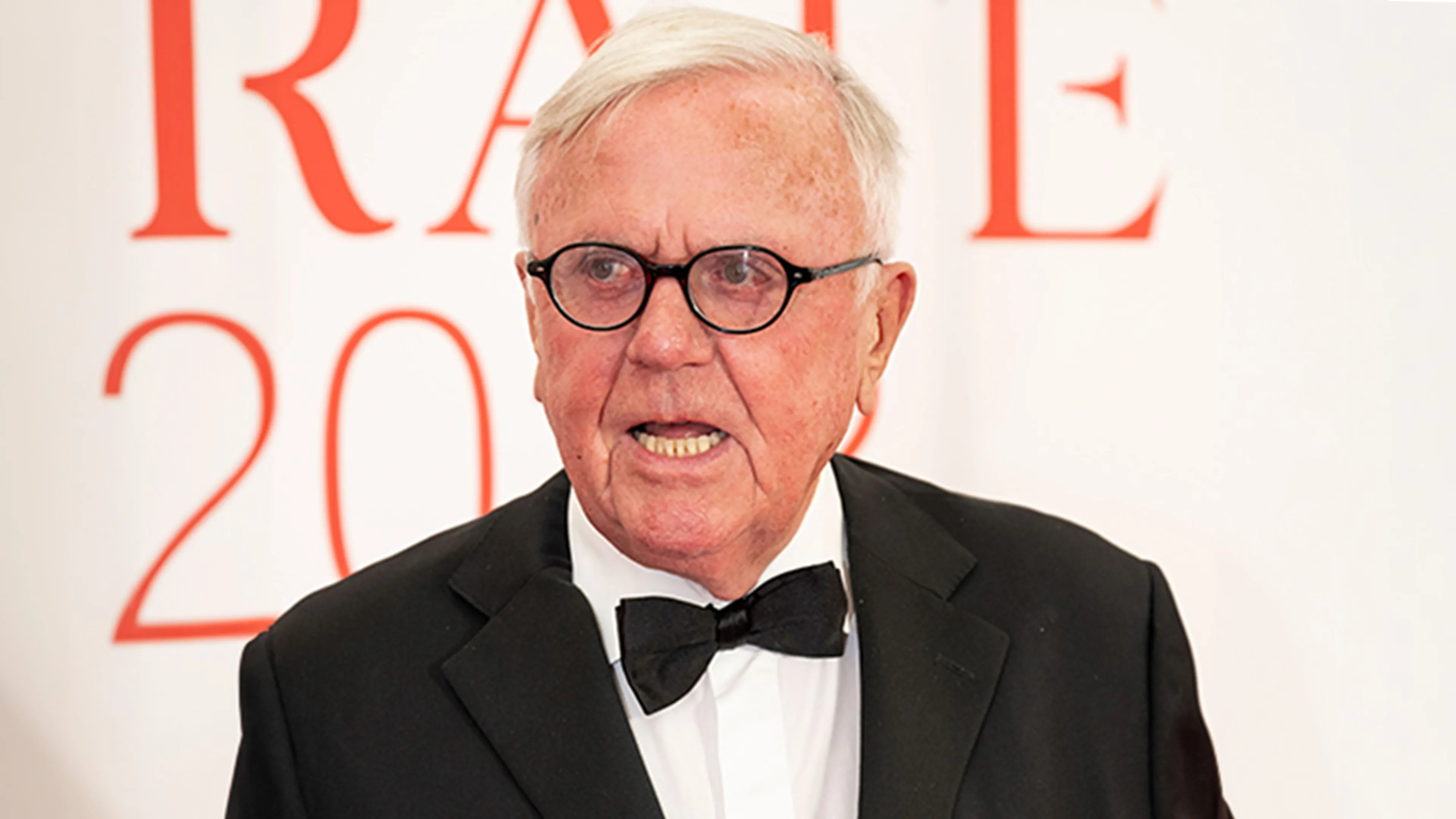 Harry Mens na ontvangst prijs voor 'slechtste presentator': 'Dat is een lulverhaal!'