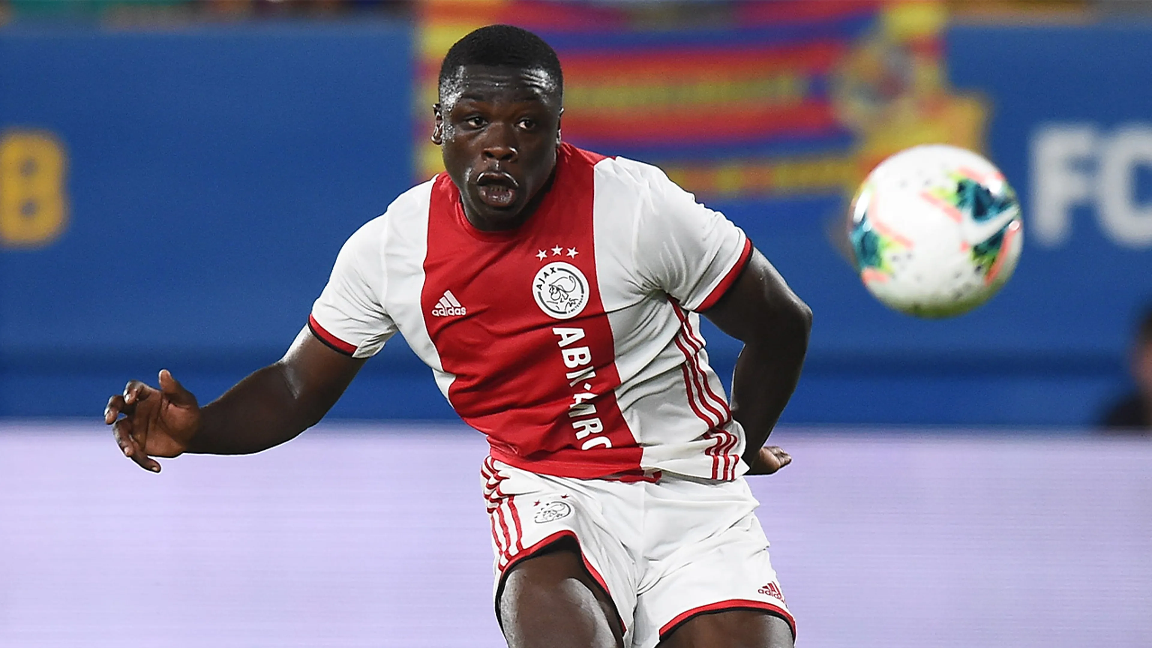 'Ajax-talent met dubbel paspoort sprak met Ghanese bondscoach'