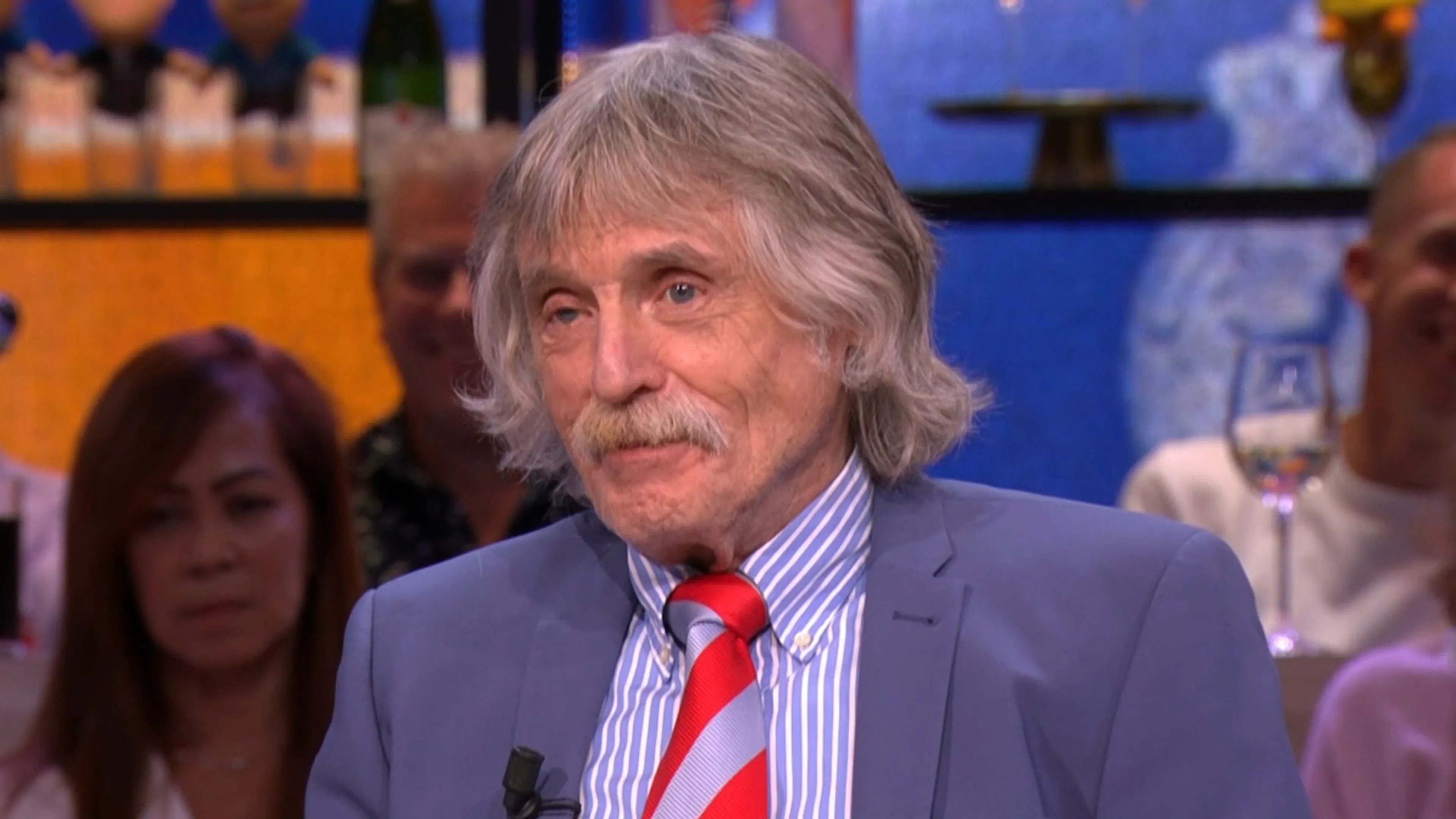 Johan Derksen heeft een zwak voor B&B Vol Liefde-deelneemster: ‘Echt een schatje!’