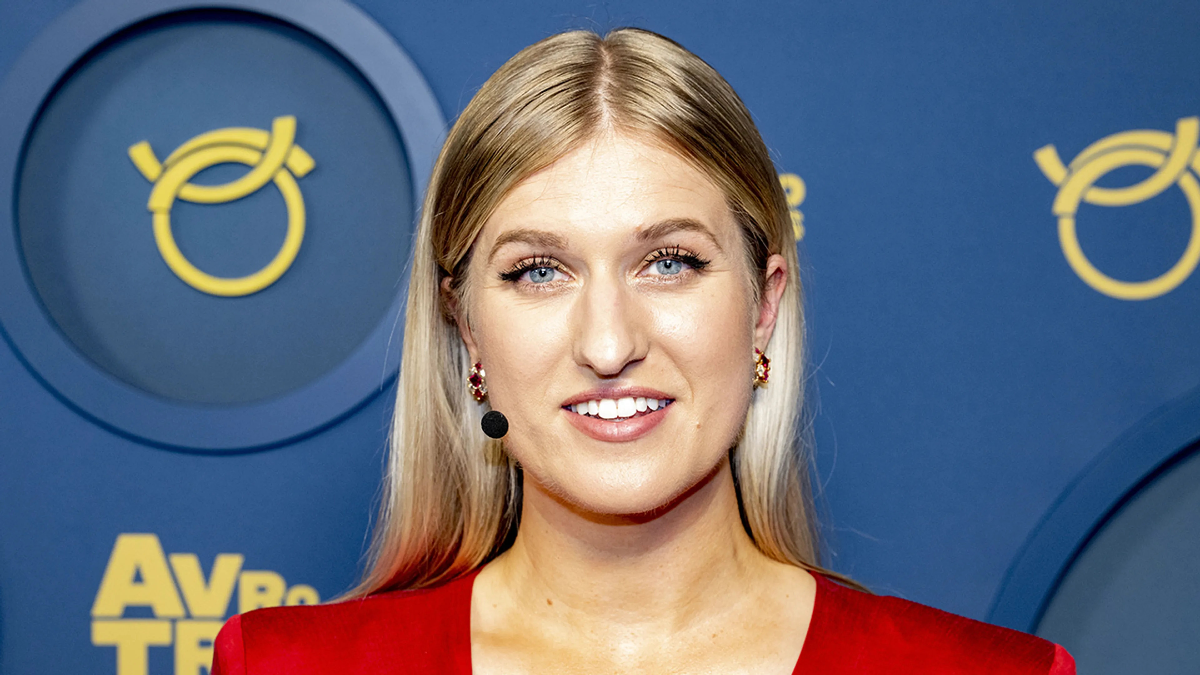 'Modeblunder' tijdens Televizier-Gala: Britt Scholte en Britt Dekker dragen dezelfde jurk