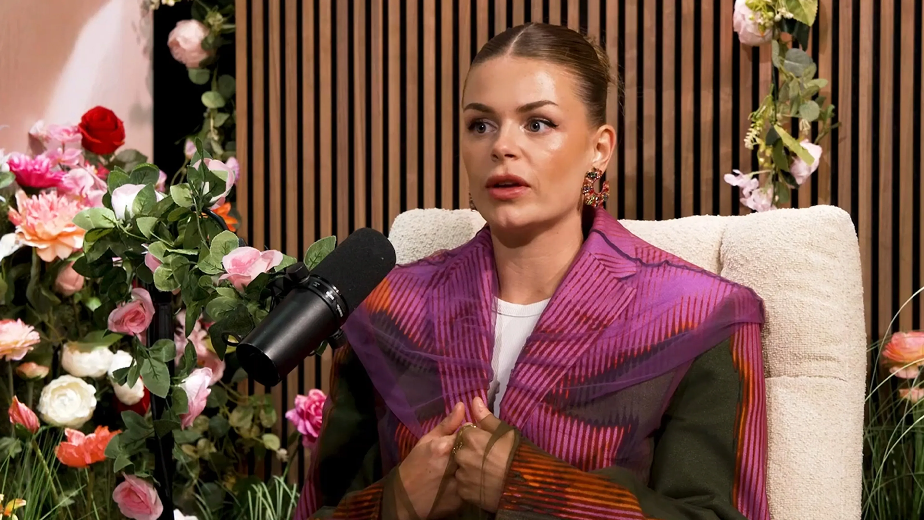 Davina Michelle openhartig over kinderwens in gesprek met Johan Derksen