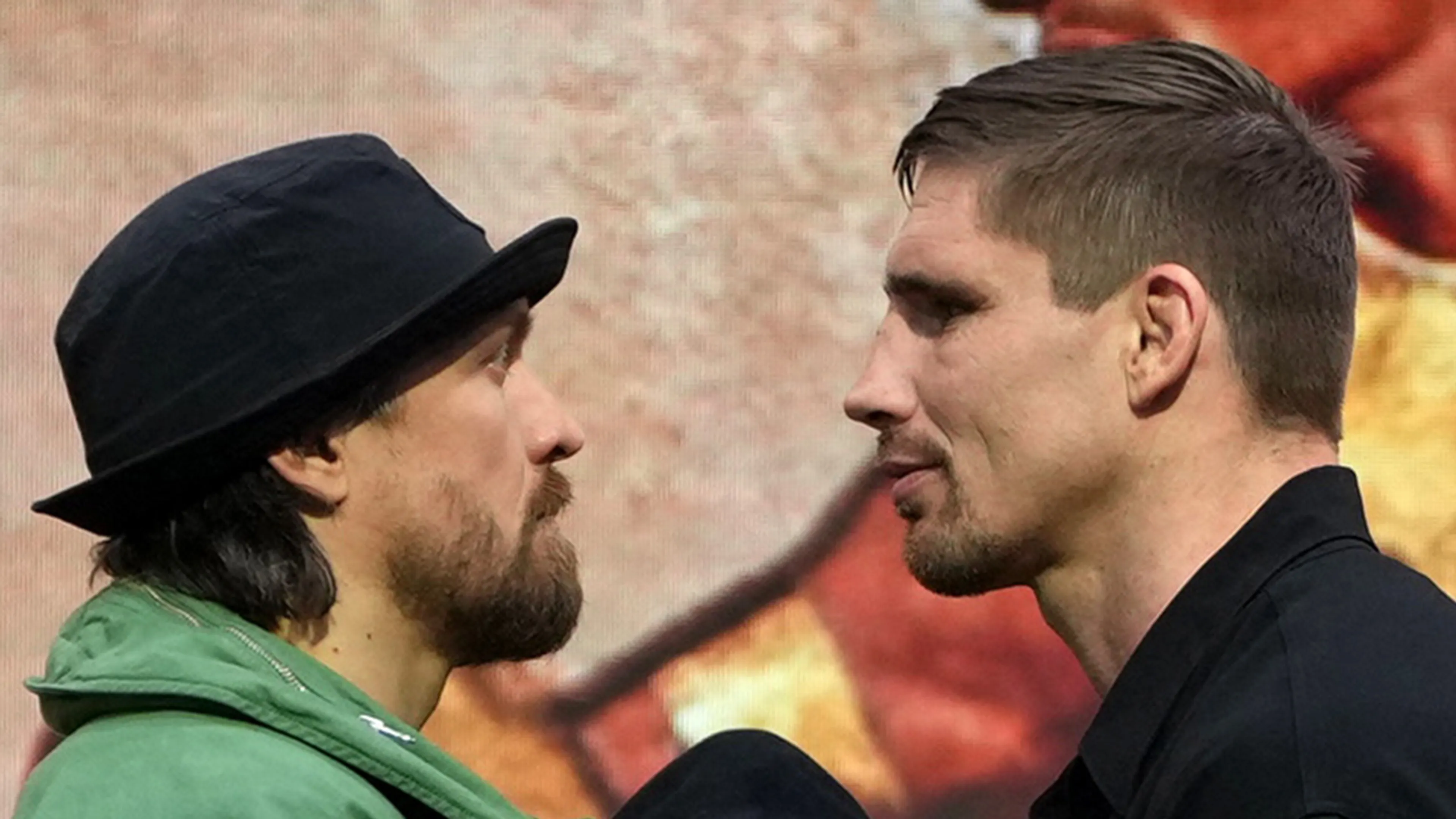Zo laat komt Rico Verhoeven in actie tijdens het wereldtitelgevecht met Oleksandr Usyk