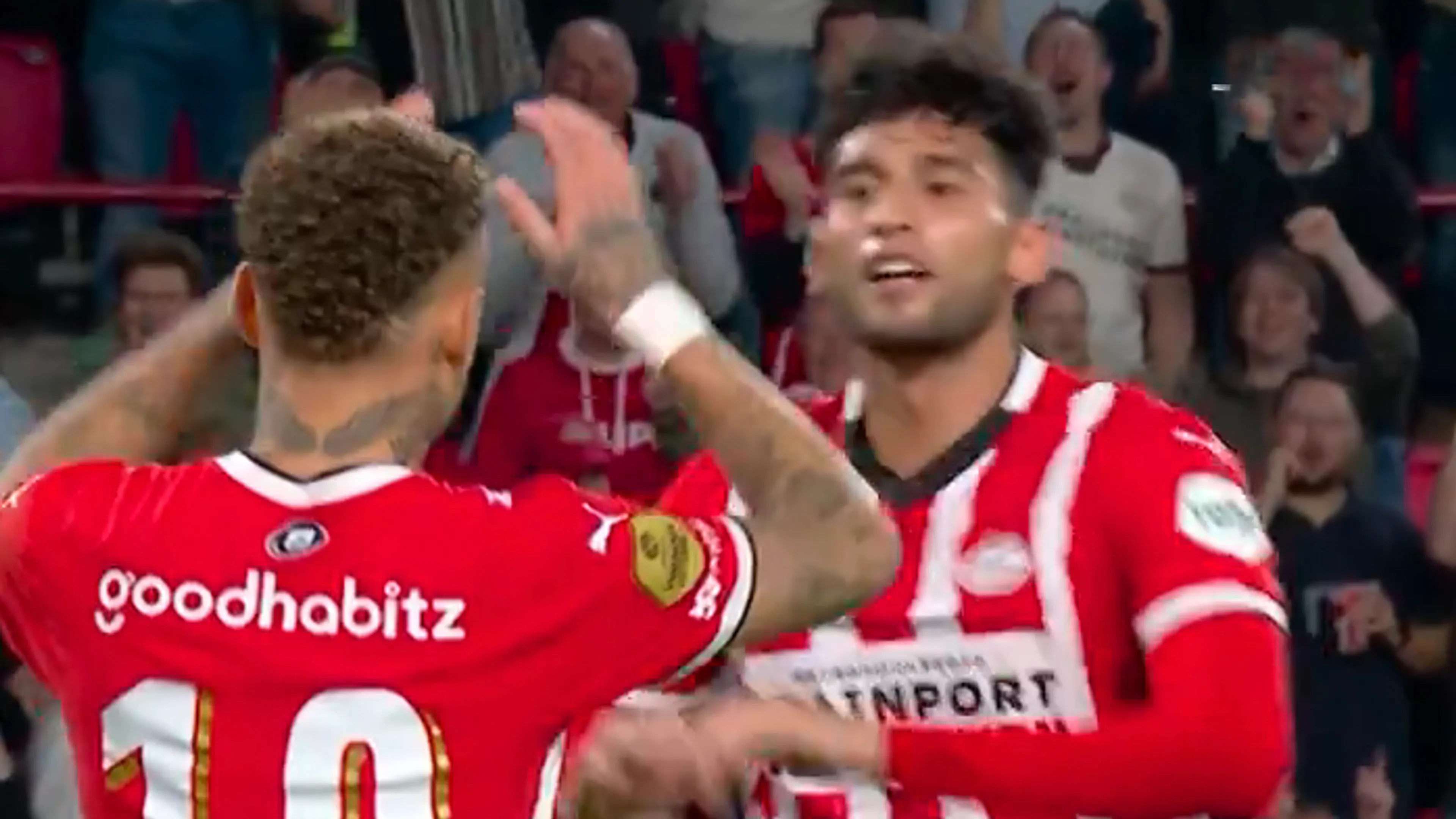 Videogoal: Pepi schiet PSV vroeg op voorsprong tegen PEC Zwolle