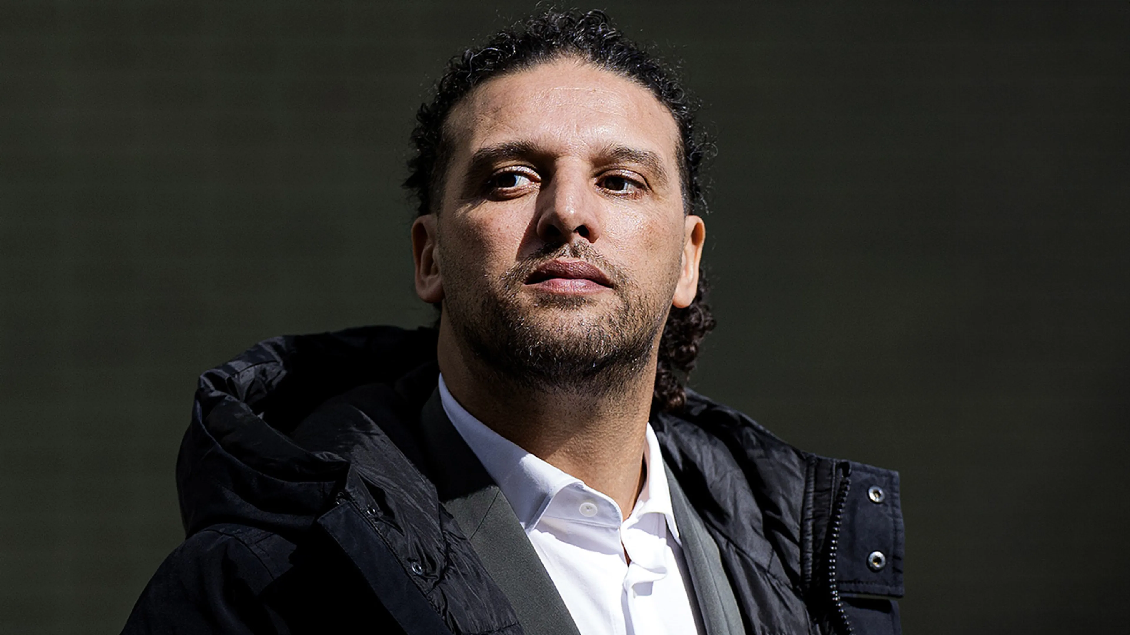 Kassa rinkelt voor Ali B: rapper casht miljoenenbedrag