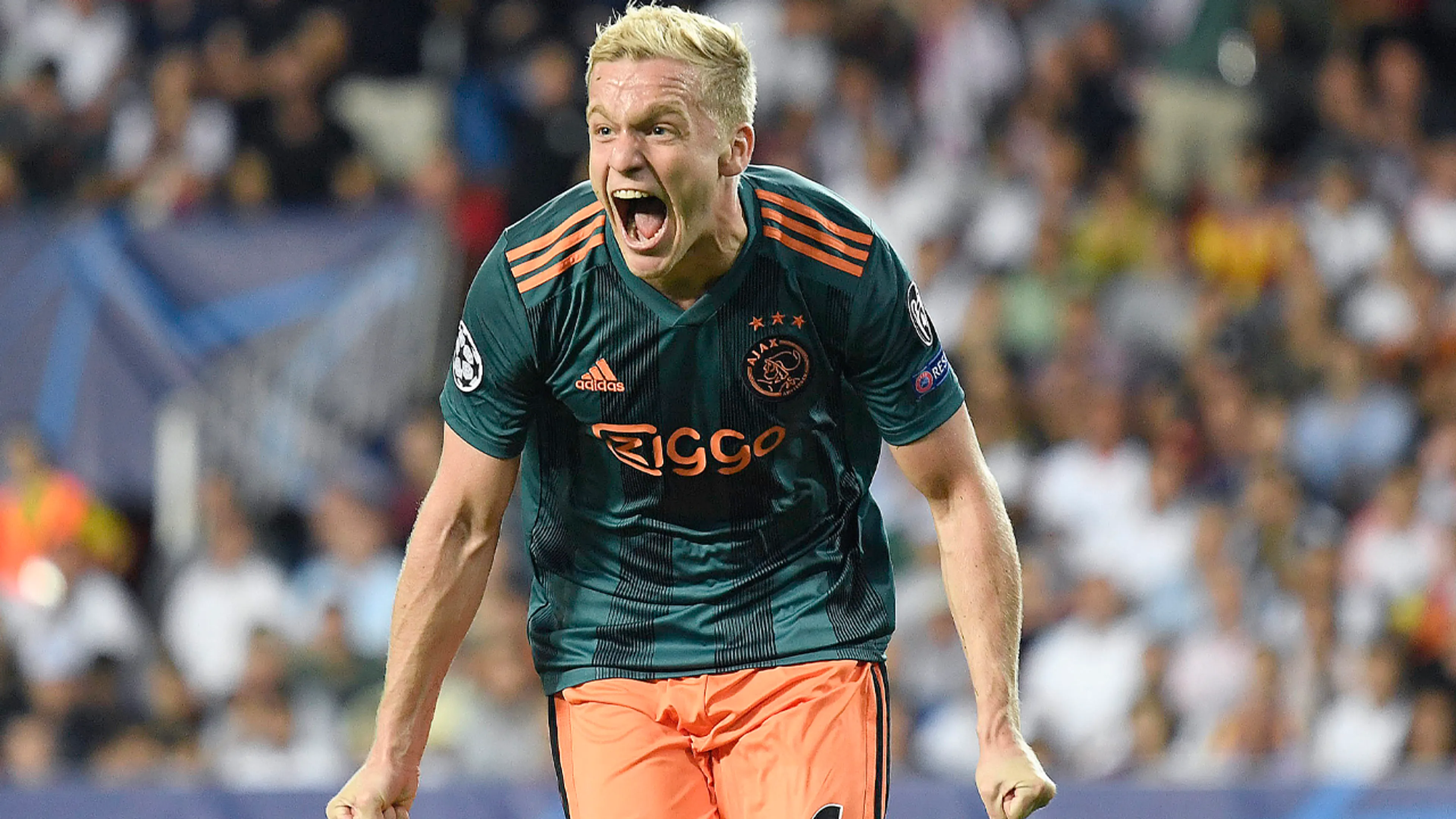 'Man United wil profiteren van crisis en Van de Beek alsnog aantrekken'