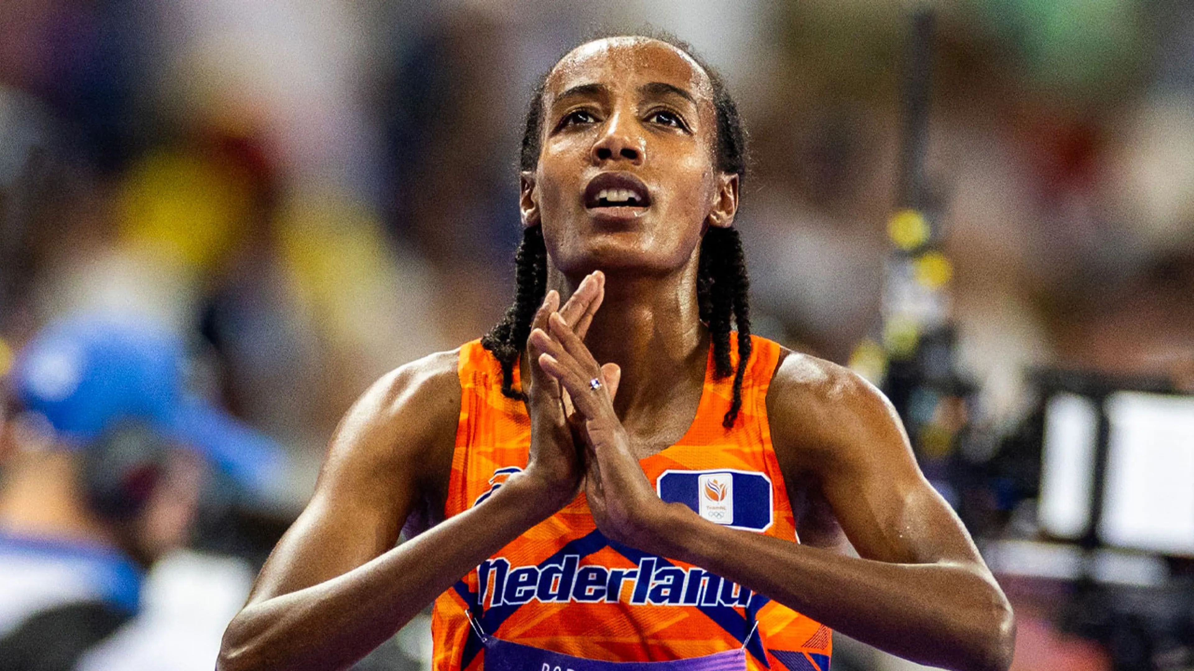 Hassan pakt toch zilver op 5000 meter na diskwalificatie Kipyegon