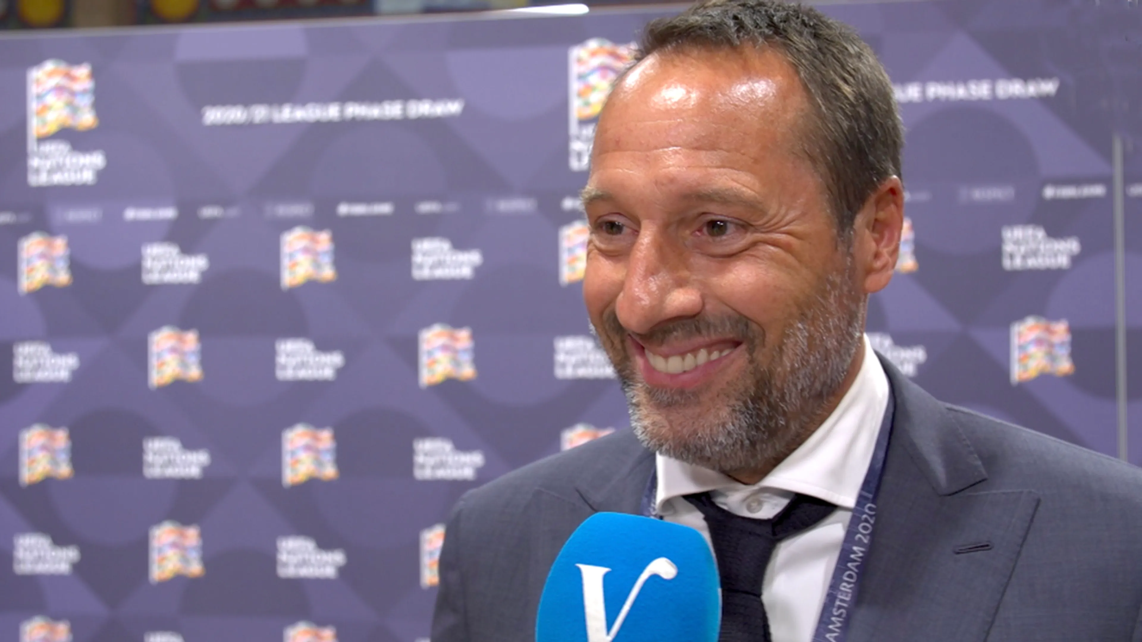 Bondscoach Van 't Schip verrast met Griekenland in Spanje