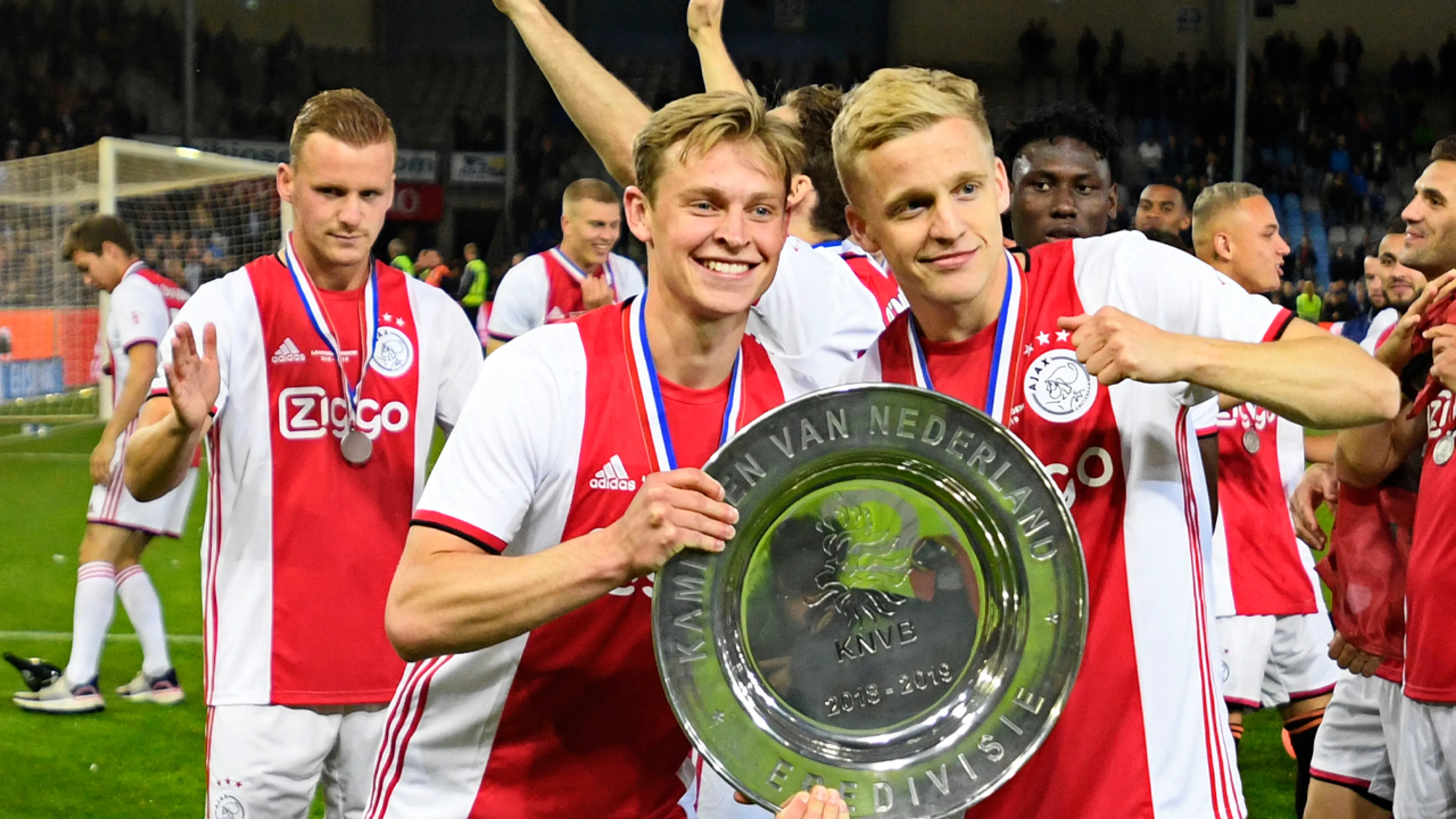 'UEFA wijst kampioenen aan bij staken van competities'