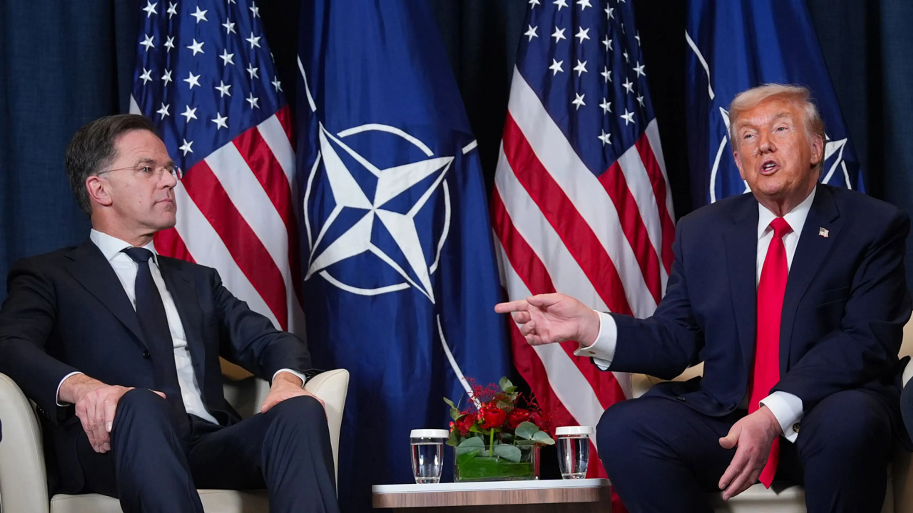 Donald Trump ziet na gesprek met Mark Rutte af van heffingen om Groenland 