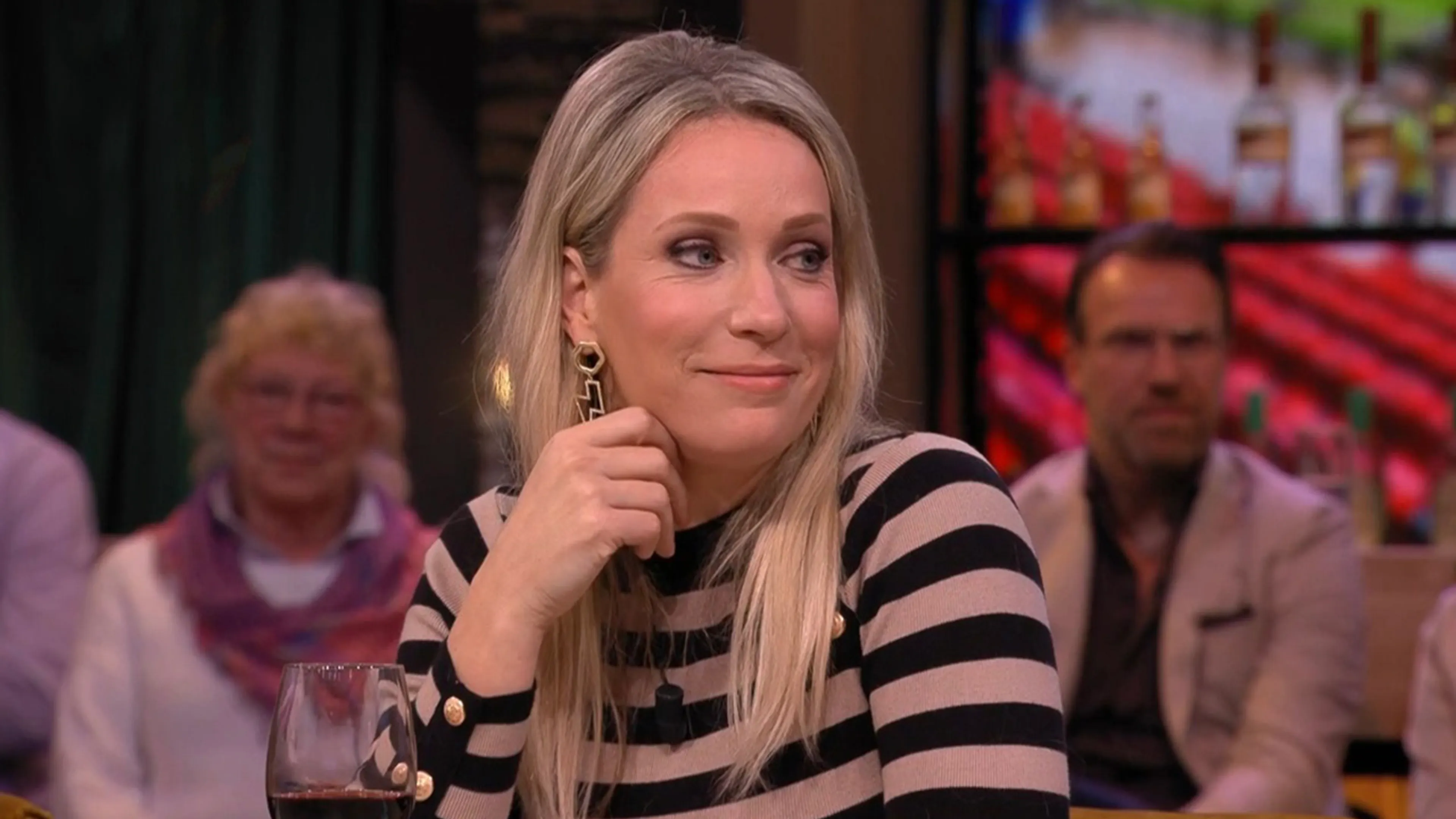 Aflevering Vandaag Inside met Hélène Hendriks, vrijdag 27 januari 2023