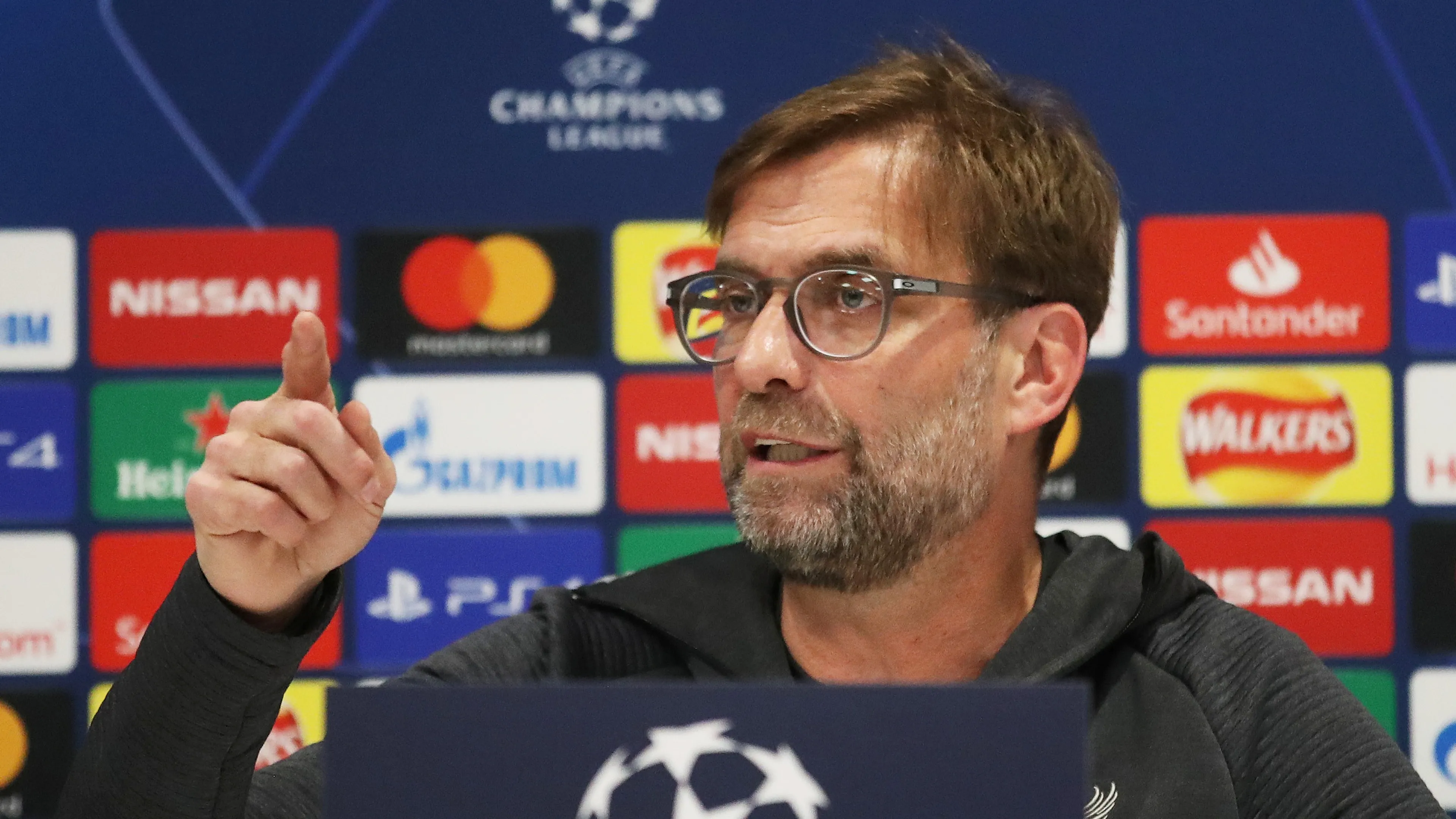 Klopp geïrriteerd na vraag journalist over coronavirus